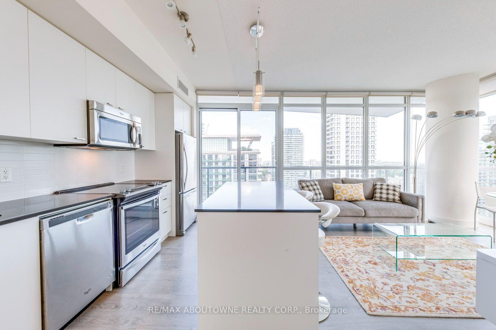 Photo 6 of Unit 2810, 30 Roehampton Avenue, Toronto, Mount Pleasant West — HOMEH