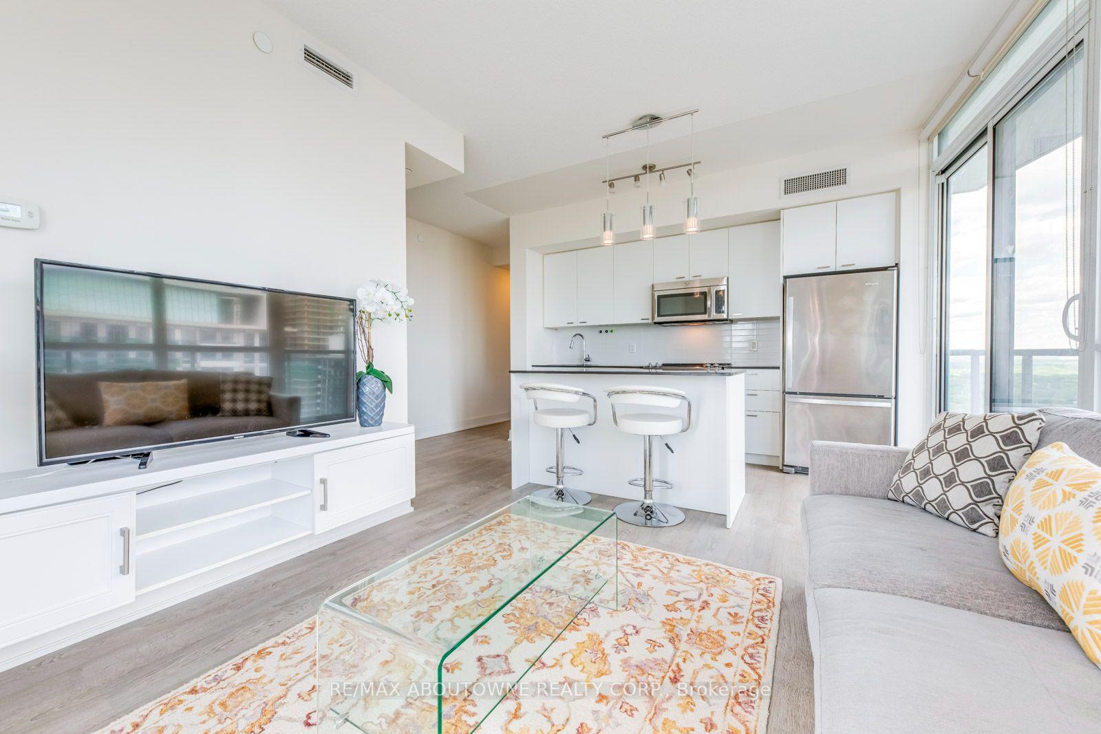 Photo 15 of Unit 2810, 30 Roehampton Avenue, Toronto, Mount Pleasant West — HOMEH