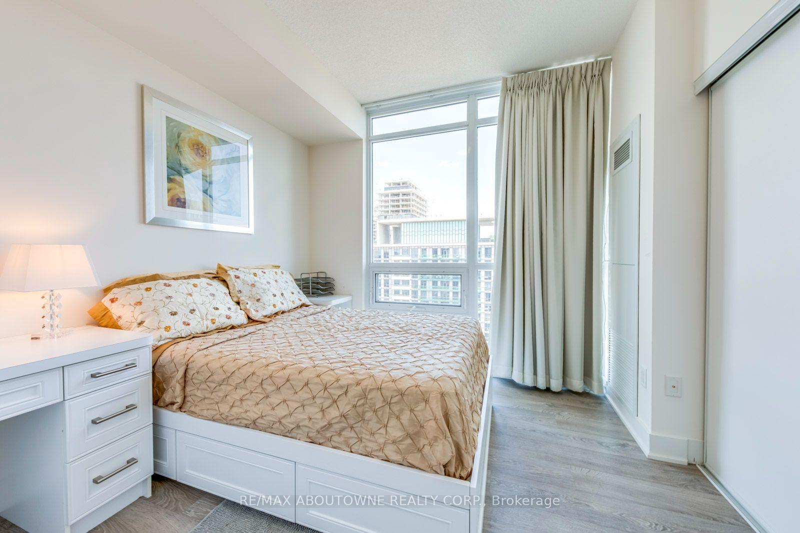 Photo 21 of Unit 2810, 30 Roehampton Avenue, Toronto, Mount Pleasant West — HOMEH