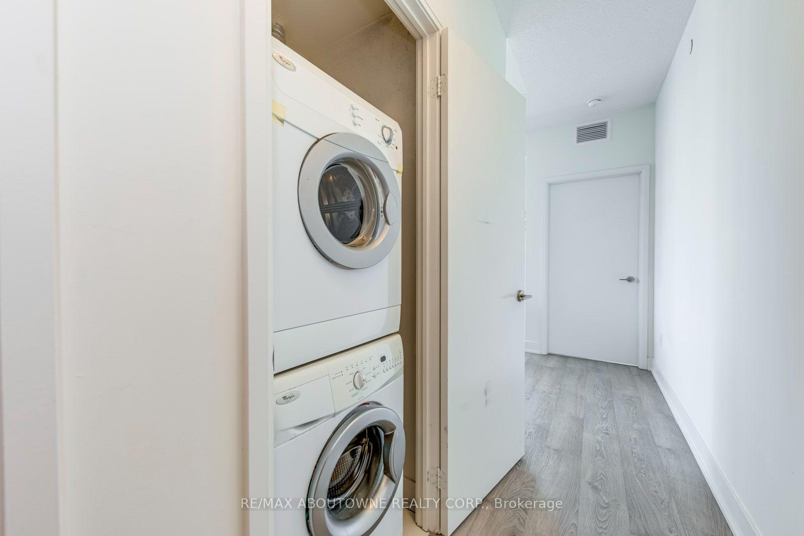 Photo 24 of Unit 2810, 30 Roehampton Avenue, Toronto, Mount Pleasant West — HOMEH