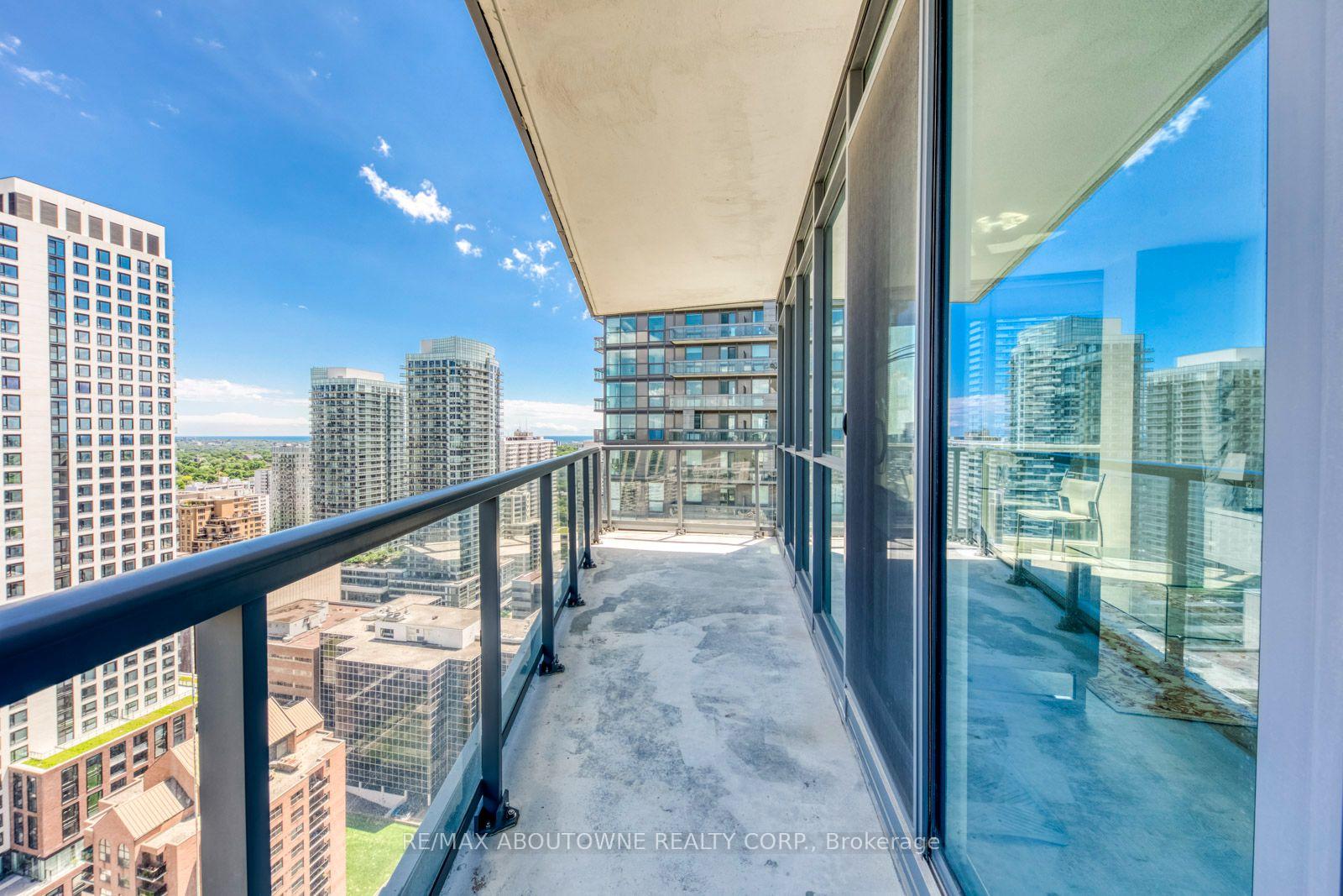 Photo 25 of Unit 2810, 30 Roehampton Avenue, Toronto, Mount Pleasant West — HOMEH