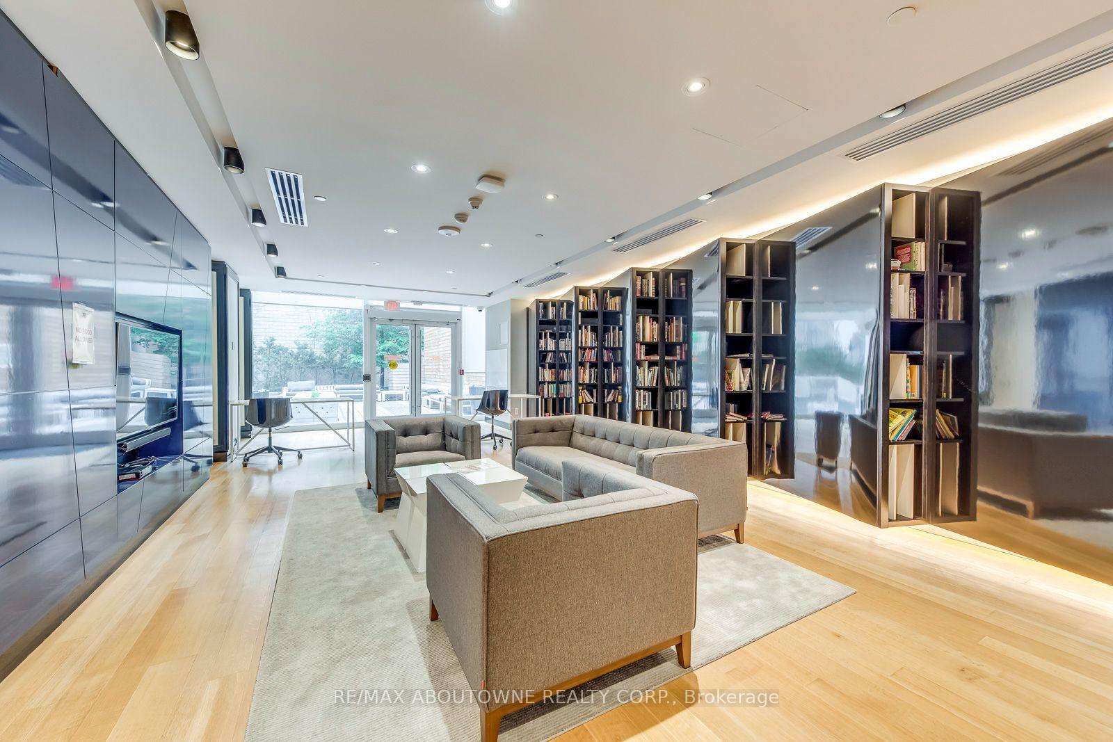 Photo 32 of Unit 2810, 30 Roehampton Avenue, Toronto, Mount Pleasant West — HOMEH