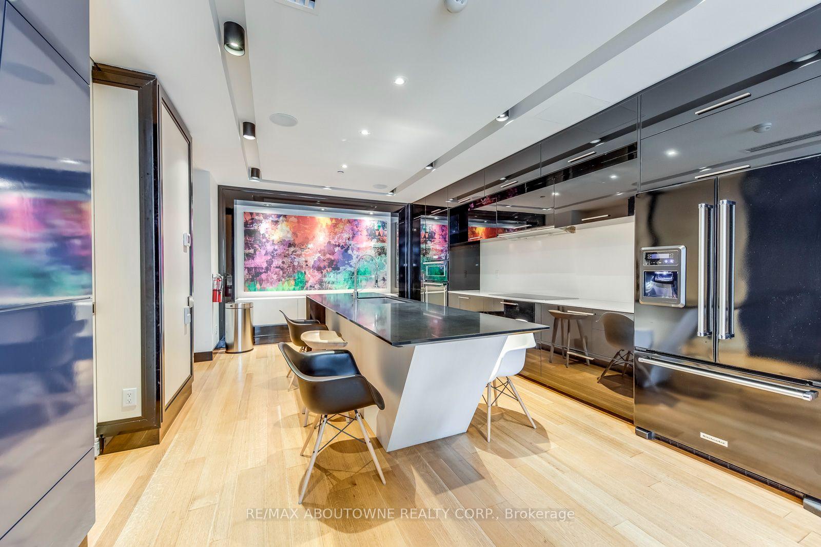 Photo 34 of Unit 2810, 30 Roehampton Avenue, Toronto, Mount Pleasant West — HOMEH