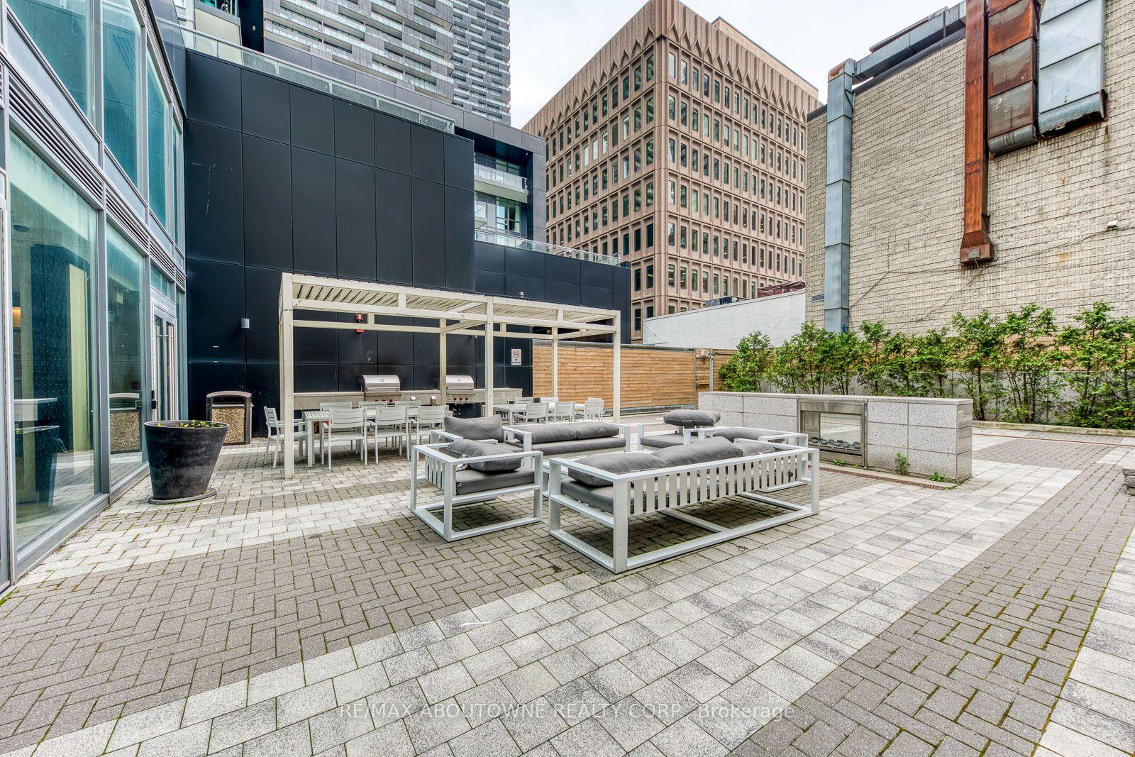 Photo 35 of Unit 2810, 30 Roehampton Avenue, Toronto, Mount Pleasant West — HOMEH