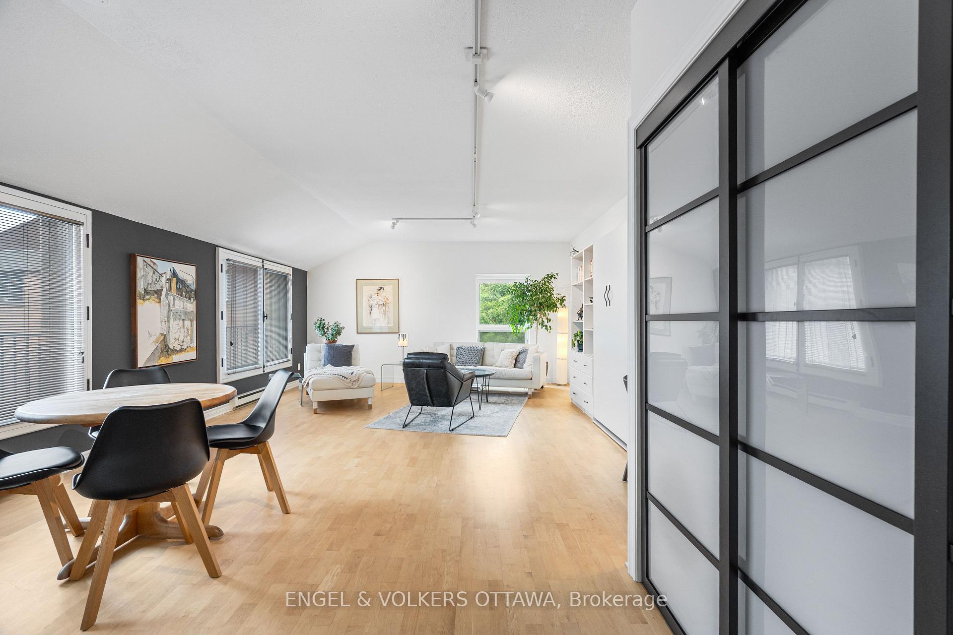 Photo 13 of Unit 5, 135 Springfield Road, Ottawa, Lindenlea — HOMEH