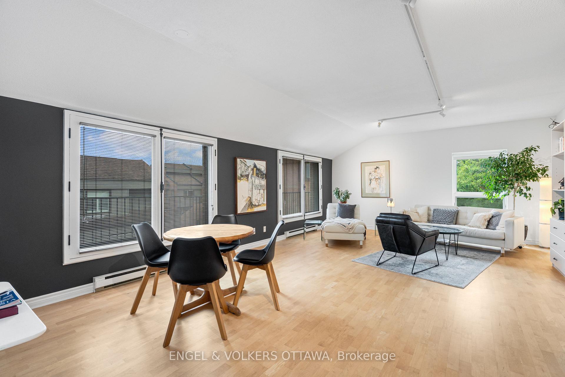 Photo 15 of Unit 5, 135 Springfield Road, Ottawa, Lindenlea — HOMEH