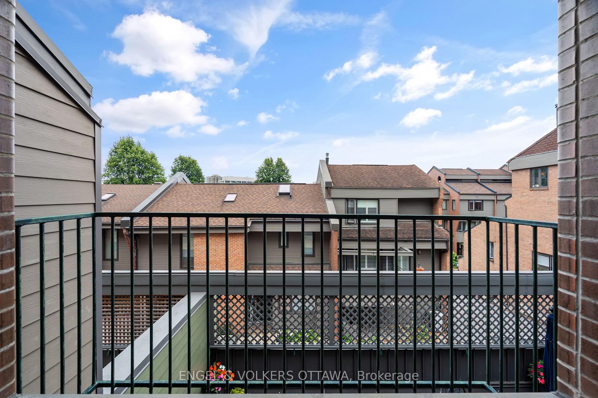 Photo 17 of Unit 5, 135 Springfield Road, Ottawa, Lindenlea — HOMEH