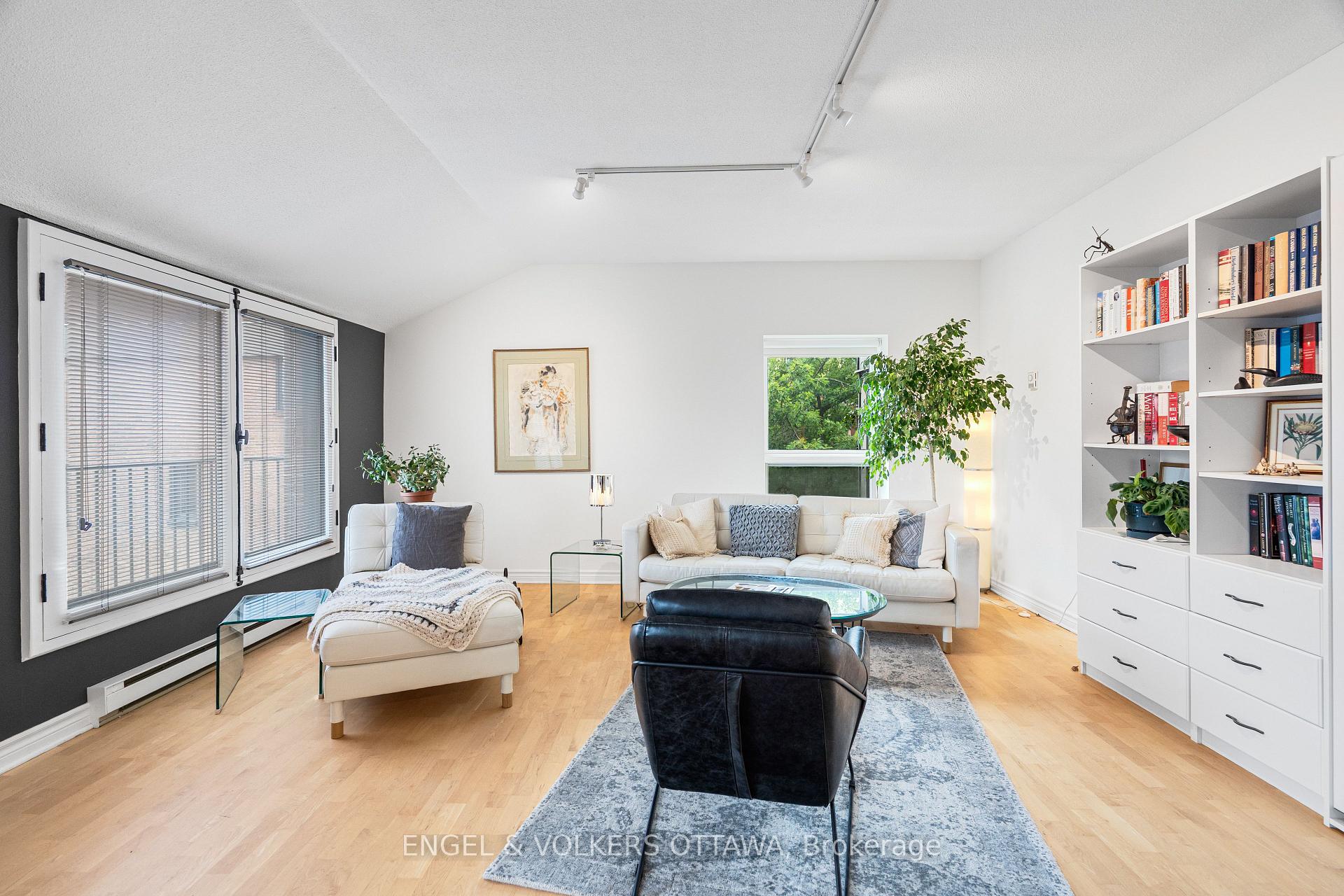 Photo 22 of Unit 5, 135 Springfield Road, Ottawa, Lindenlea — HOMEH