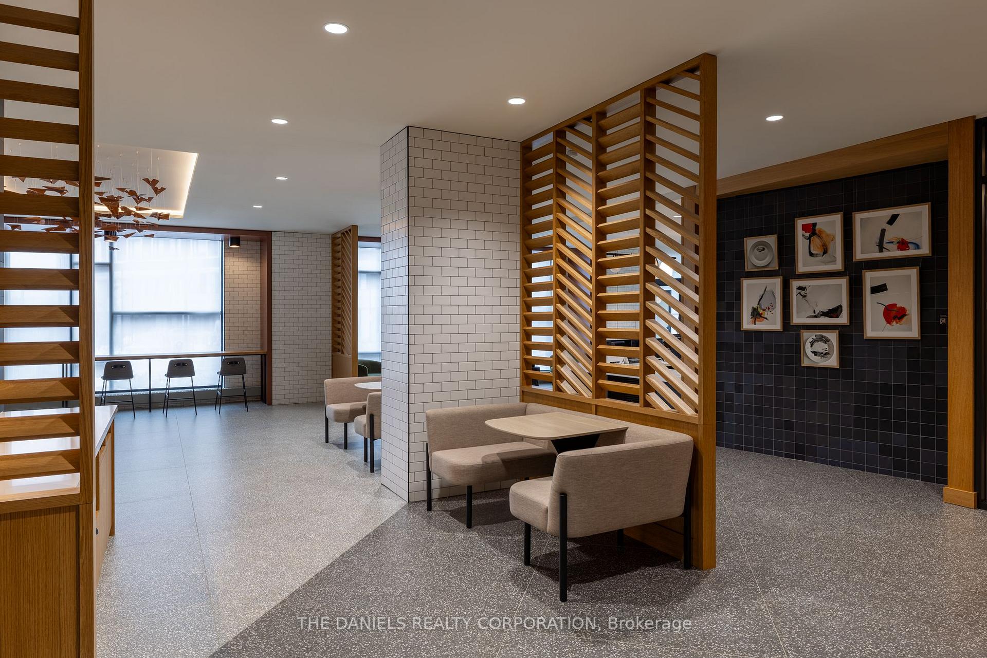 Photo 16 of Unit 2401, 2495 Eglinton Avenue E, Mississauga, Central Erin Mills — HOMEH
