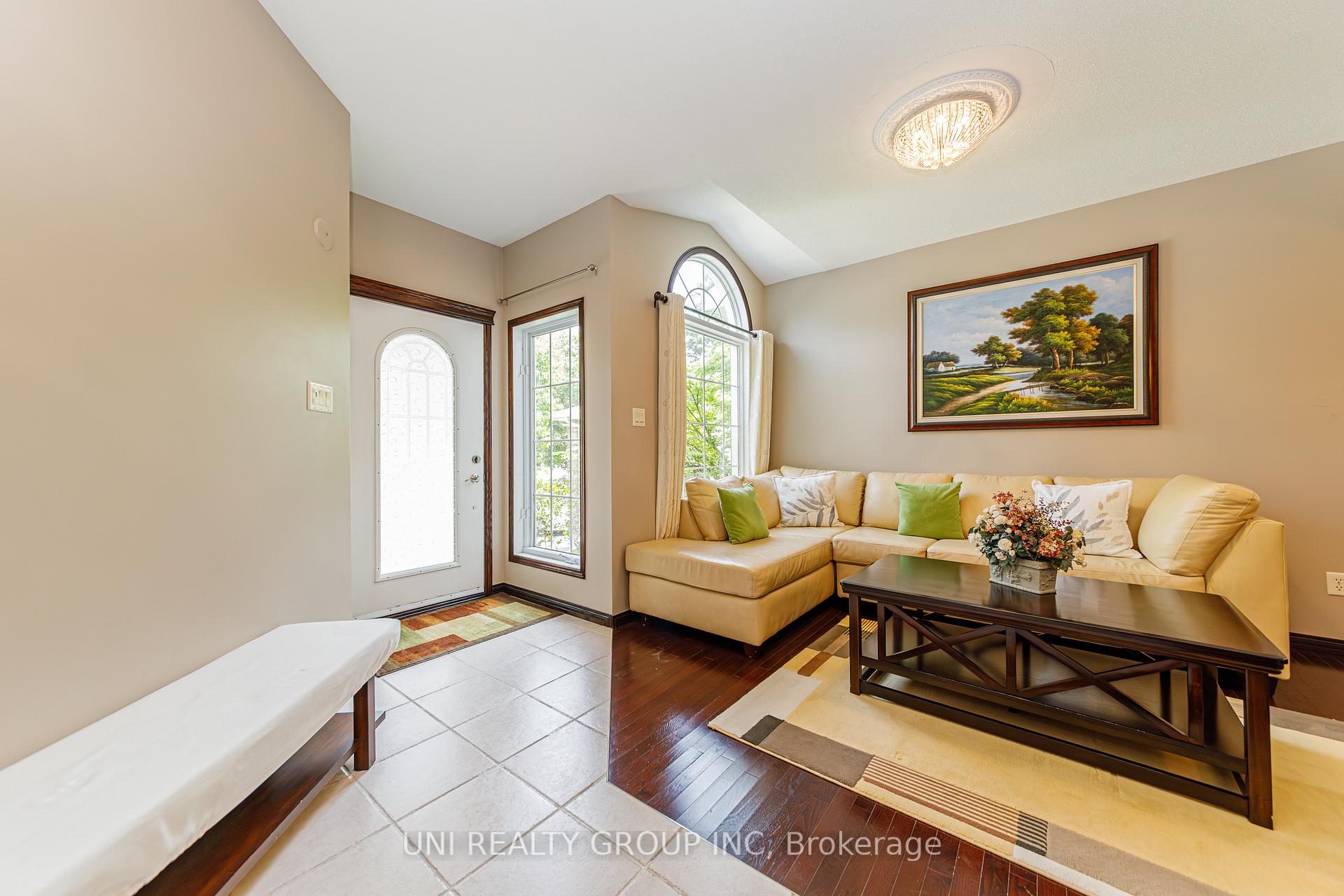 Photo 4 of 11 Langford Crescent, Ottawa, Kanata - Kanata Lakes/Heritage Hills — HOMEH