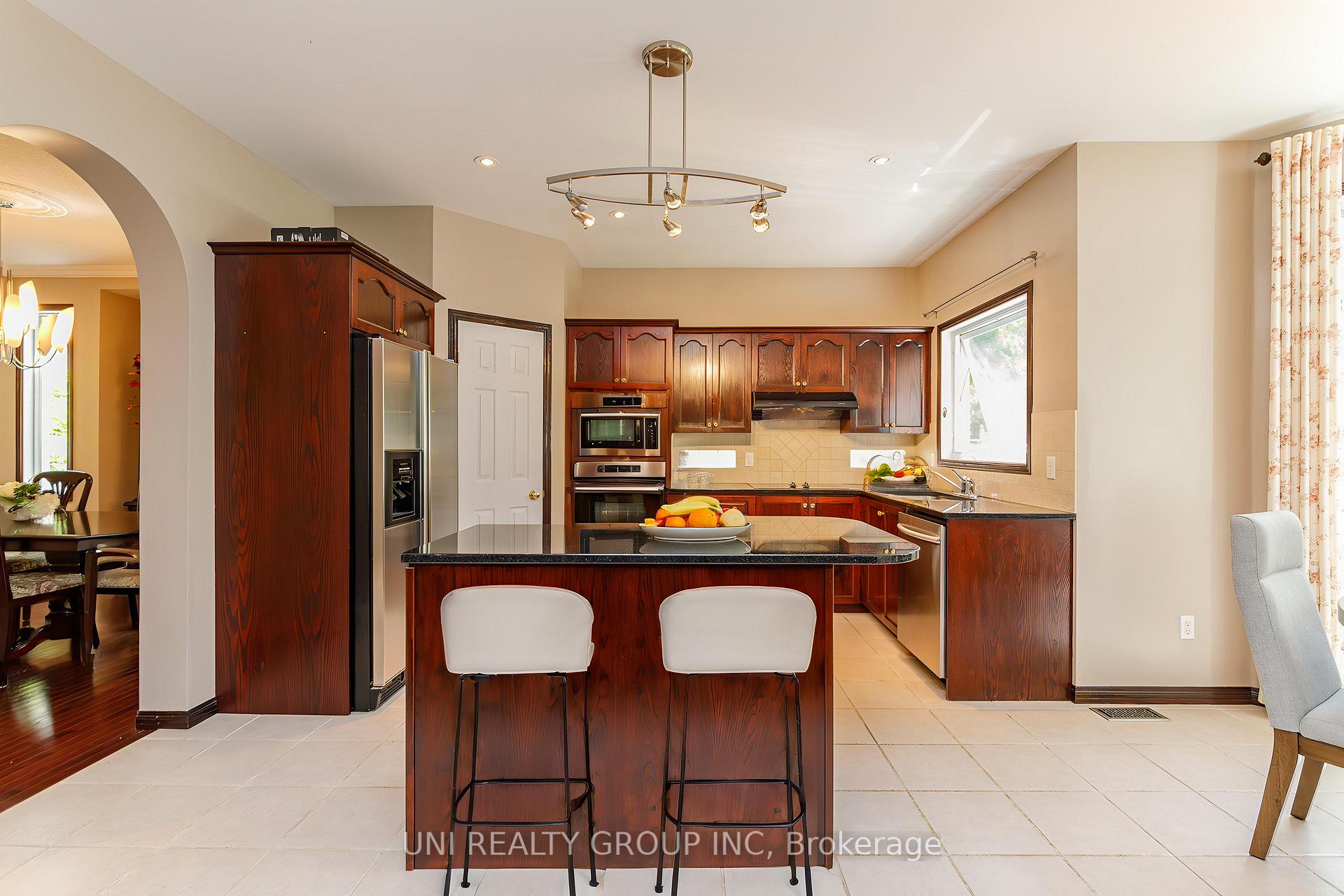 Photo 16 of 11 Langford Crescent, Ottawa, Kanata - Kanata Lakes/Heritage Hills — HOMEH