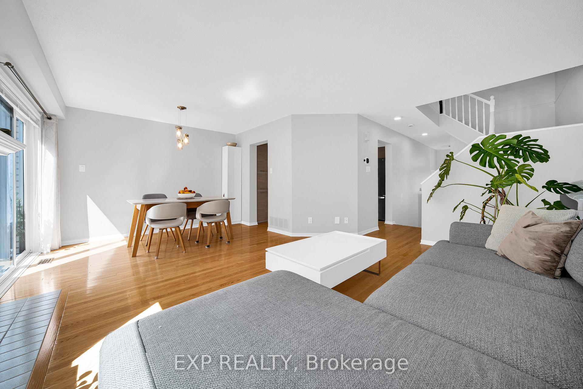 Photo 6 of 34 Stonebriar Drive, Ottawa, Centrepointe — HOMEH