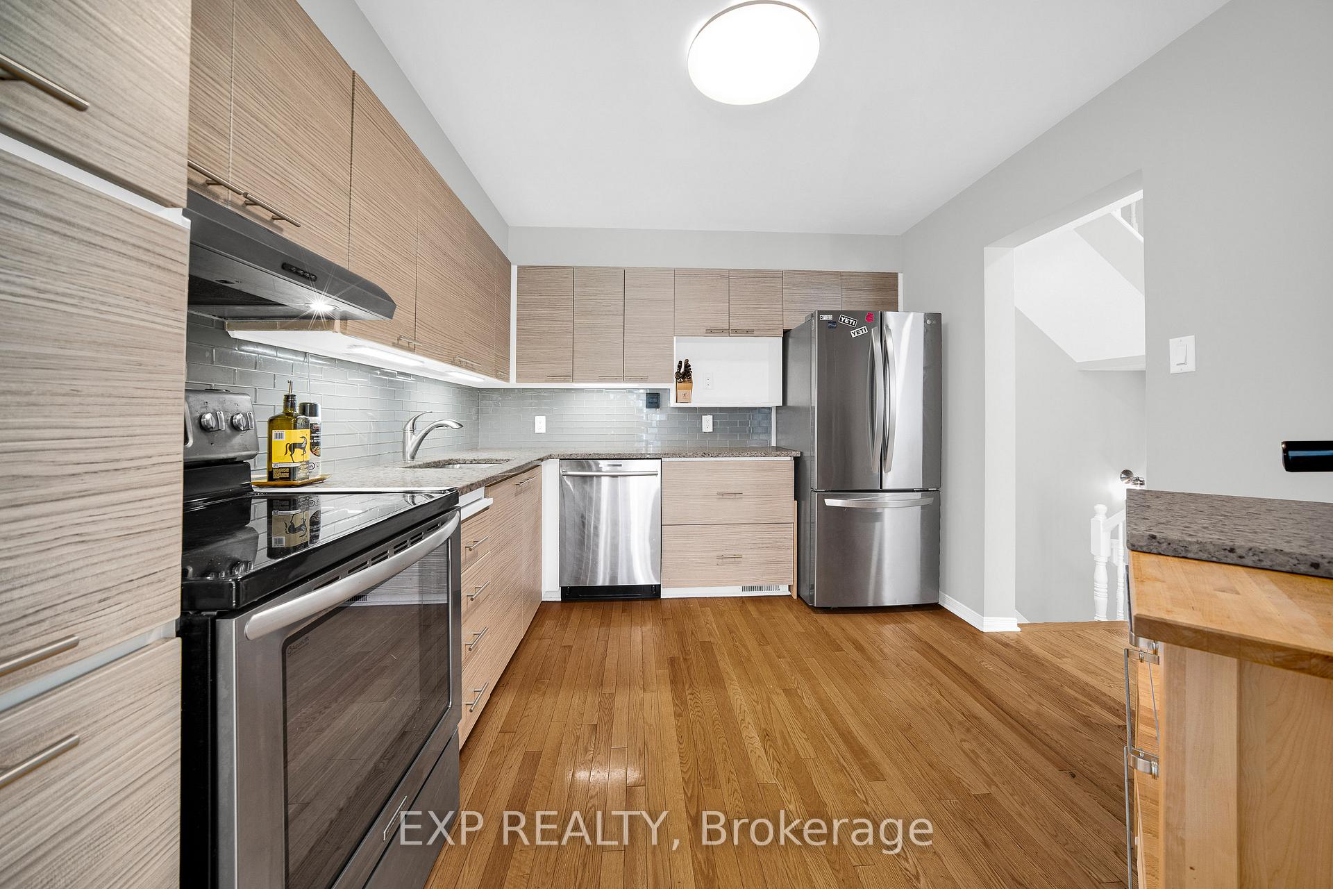 Photo 11 of 34 Stonebriar Drive, Ottawa, Centrepointe — HOMEH