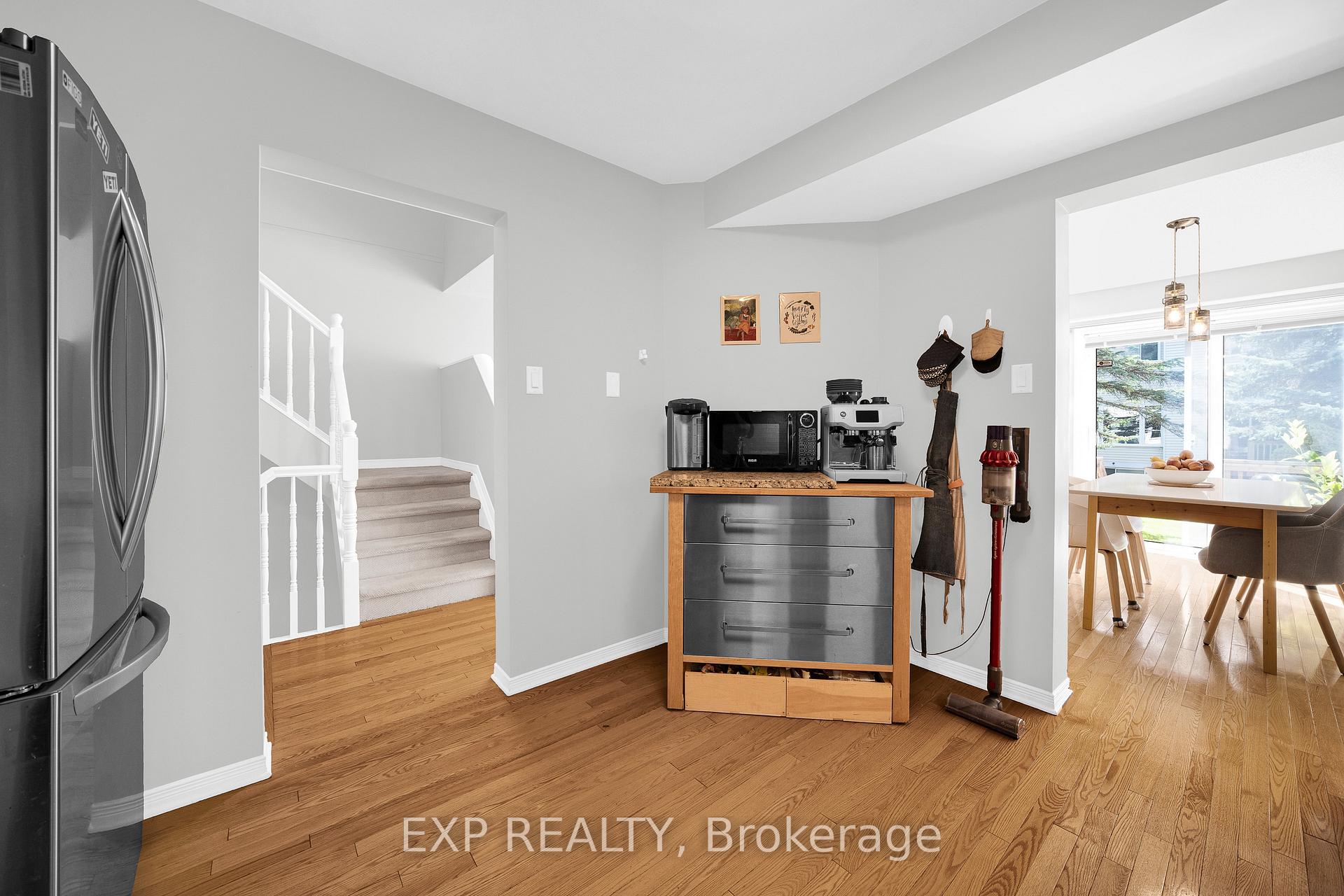 Photo 12 of 34 Stonebriar Drive, Ottawa, Centrepointe — HOMEH