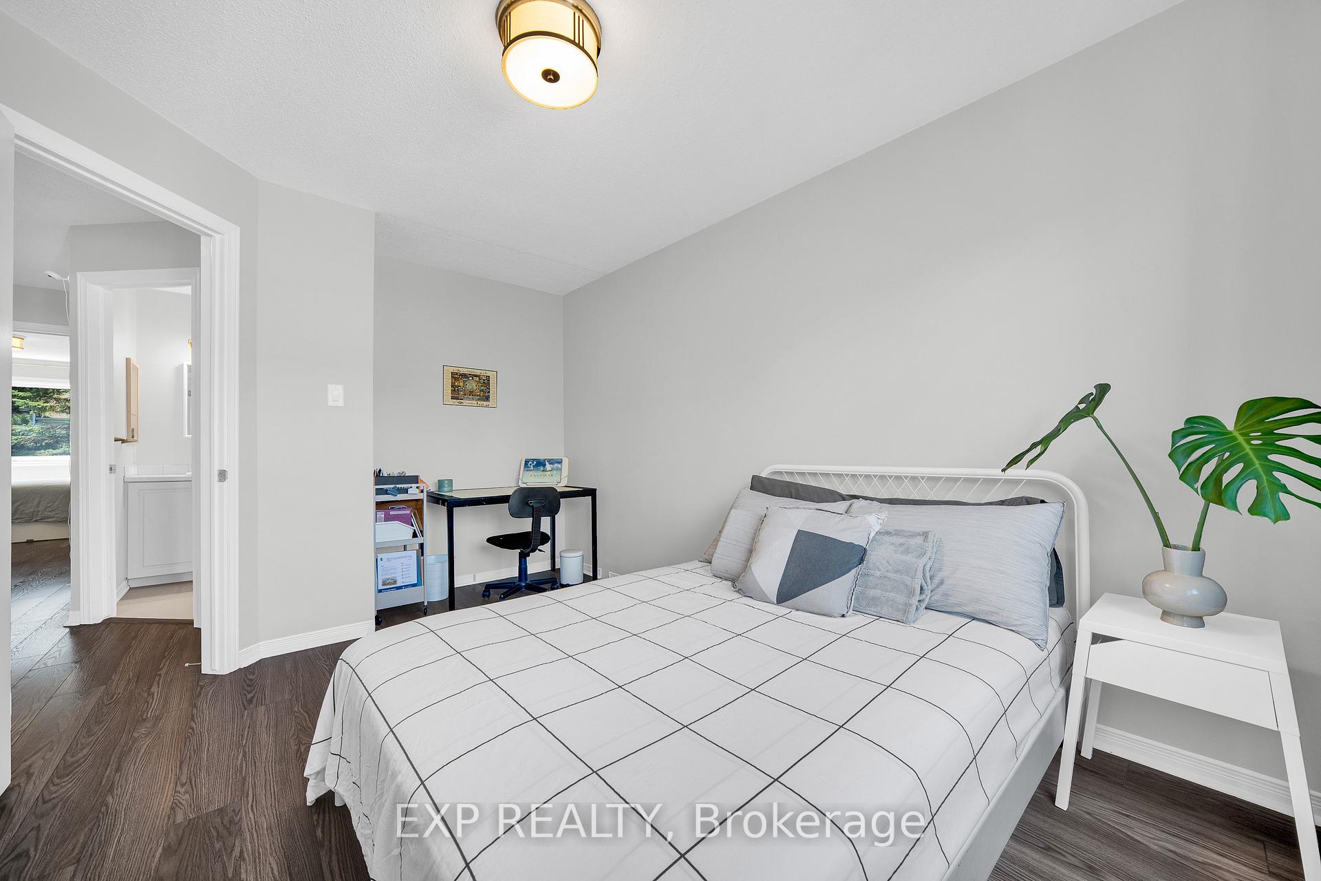 Photo 24 of 34 Stonebriar Drive, Ottawa, Centrepointe — HOMEH