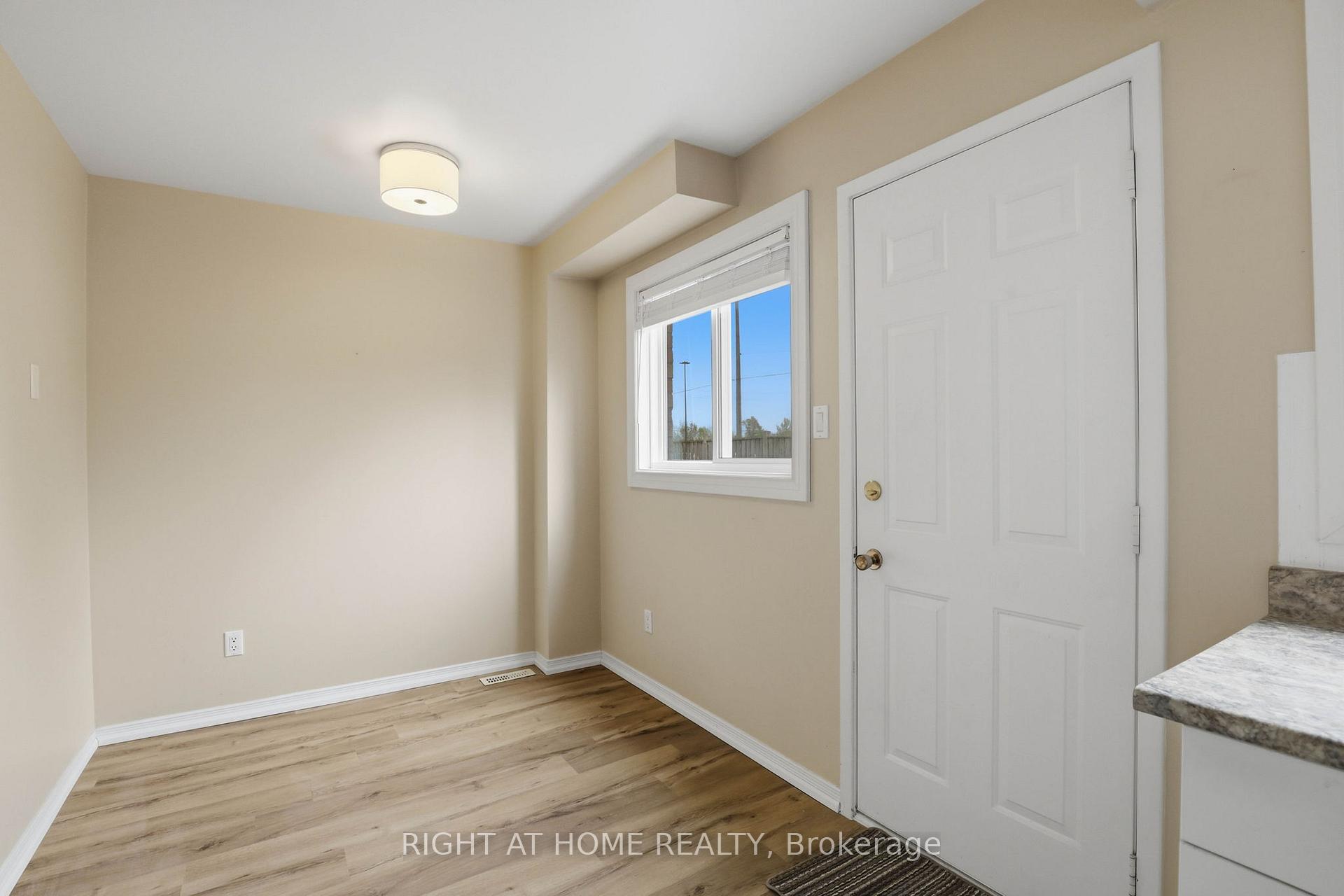 Photo 13 of Unit 62, 320 Westminster Avenue, London, South H — HOMEH