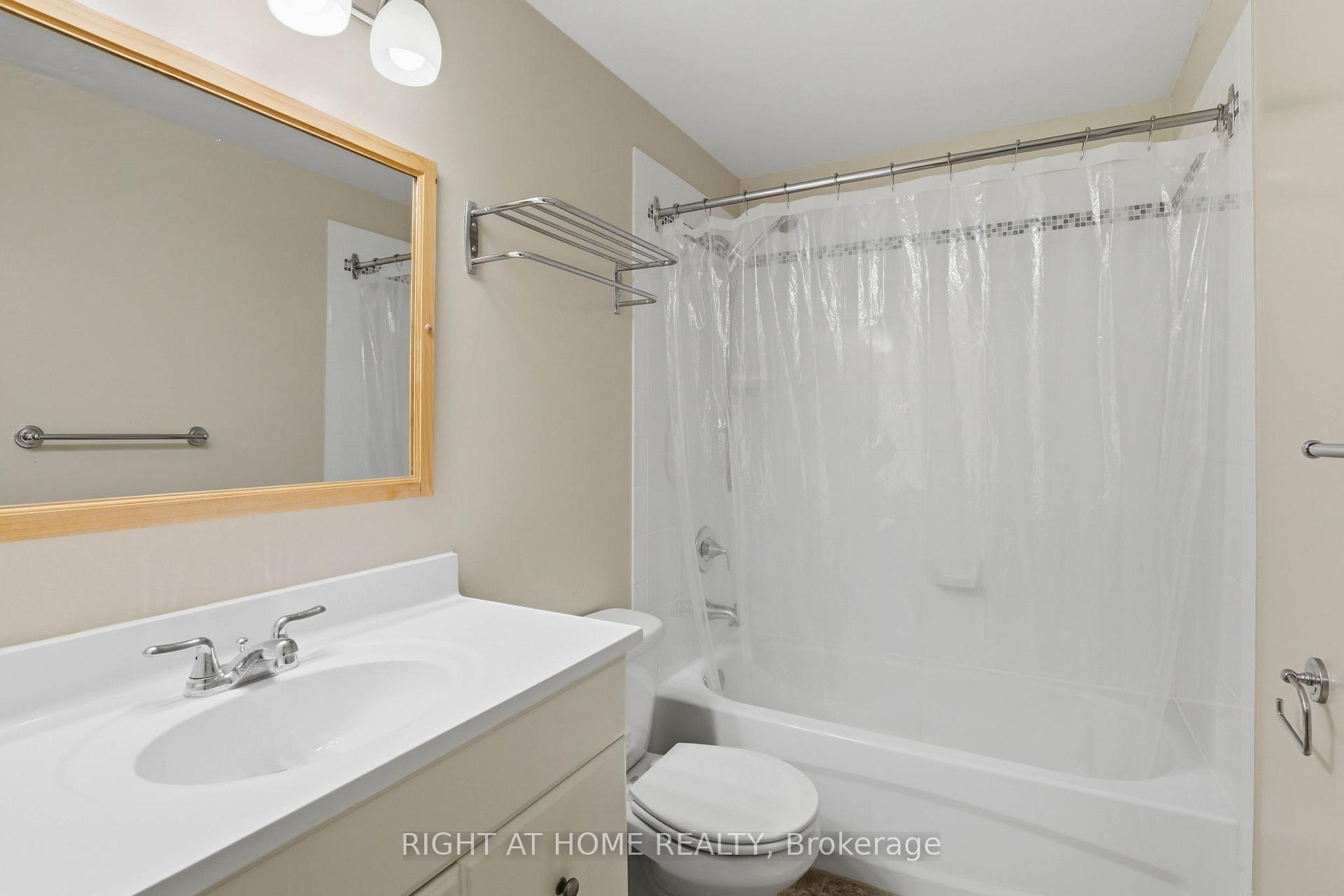 Photo 25 of Unit 62, 320 Westminster Avenue, London, South H — HOMEH