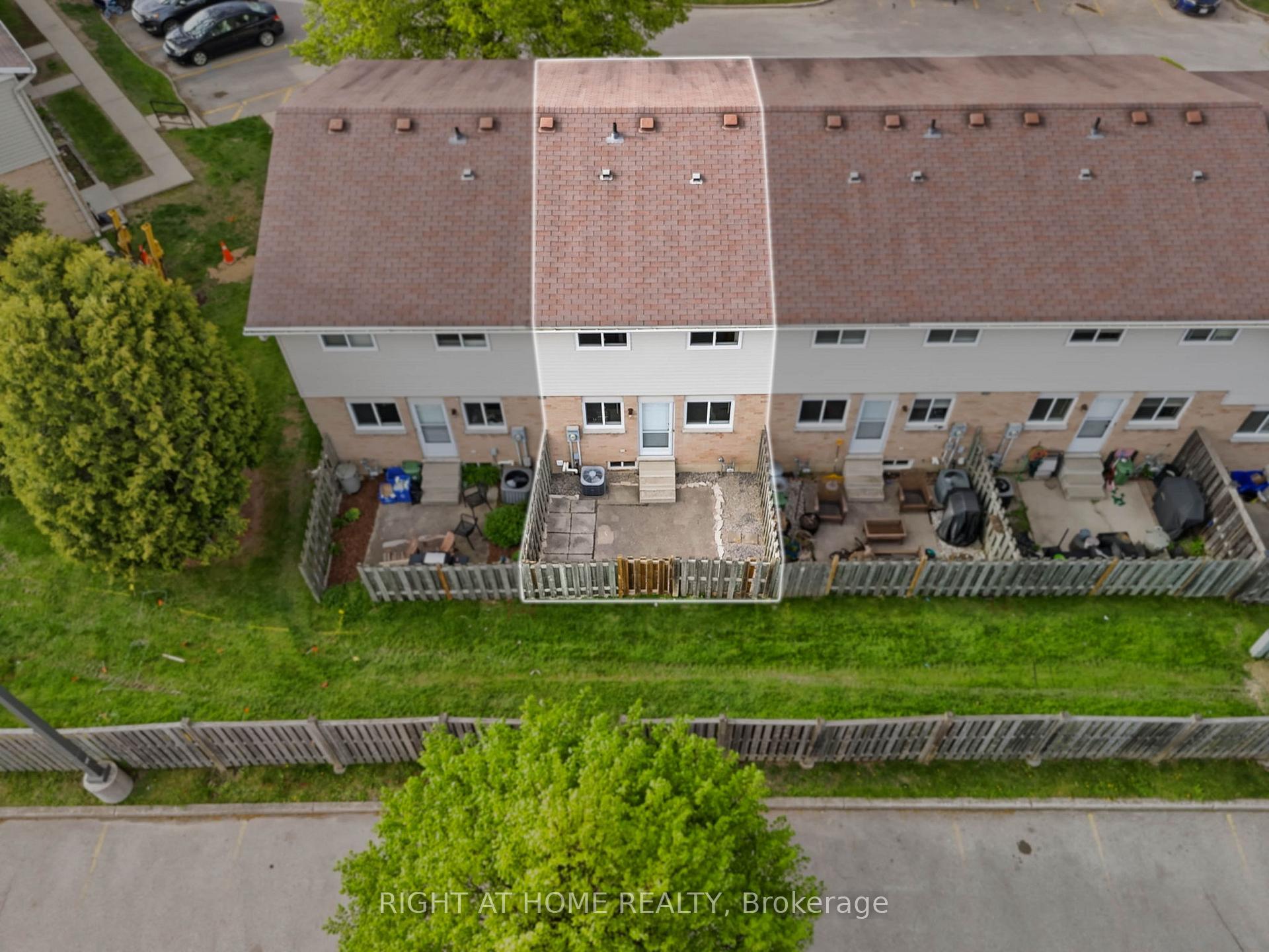 Photo 37 of Unit 62, 320 Westminster Avenue, London, South H — HOMEH