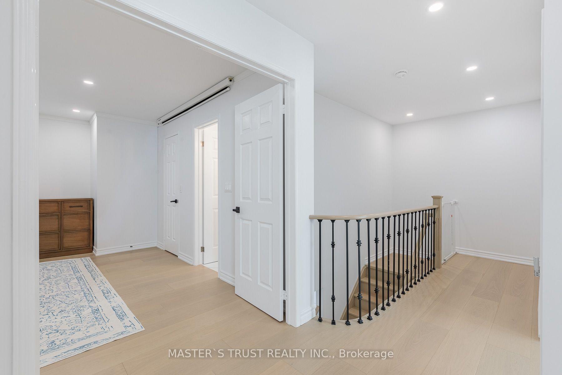 Photo 11 of 8572 Martin Grove Road, Vaughan, West Woodbridge — HOMEH