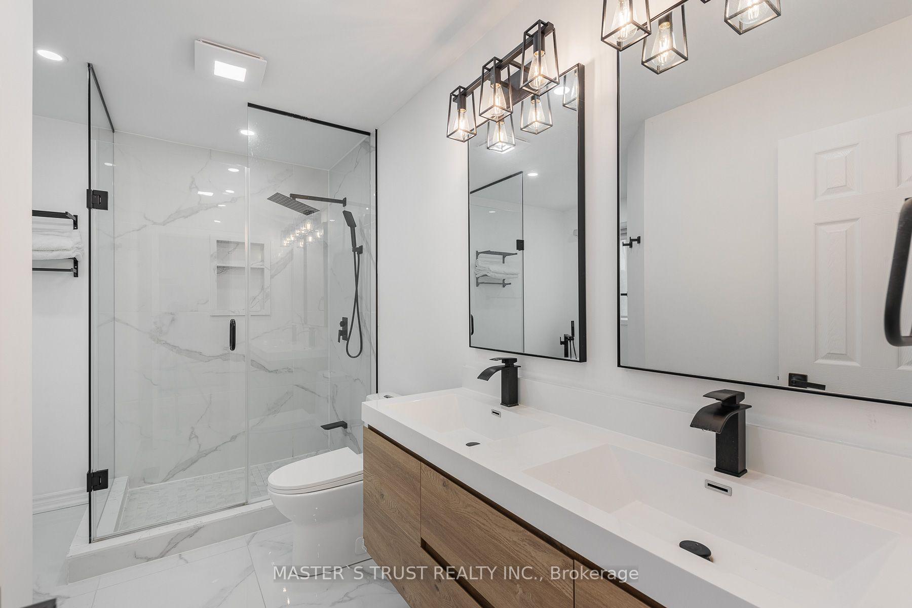 Photo 12 of 8572 Martin Grove Road, Vaughan, West Woodbridge — HOMEH