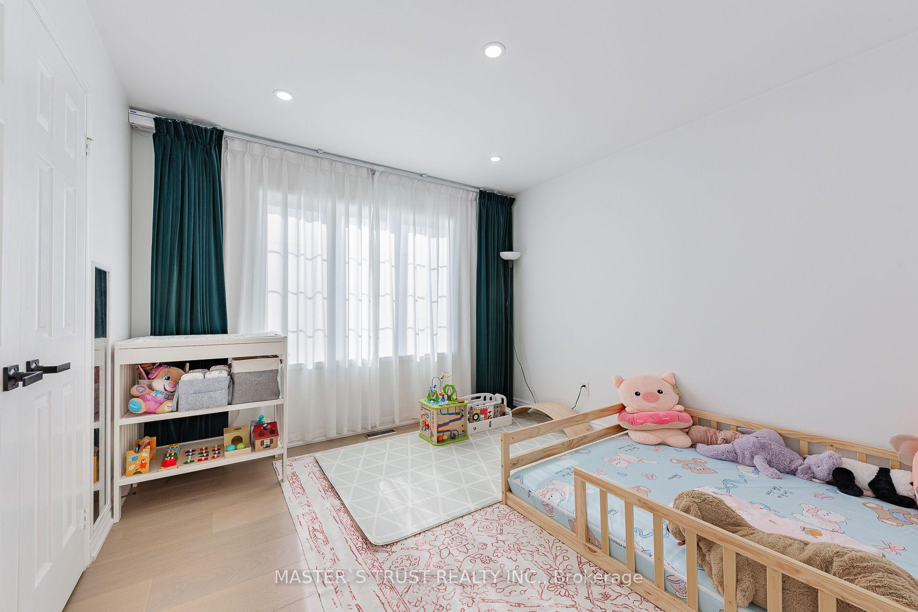 Photo 14 of 8572 Martin Grove Road, Vaughan, West Woodbridge — HOMEH