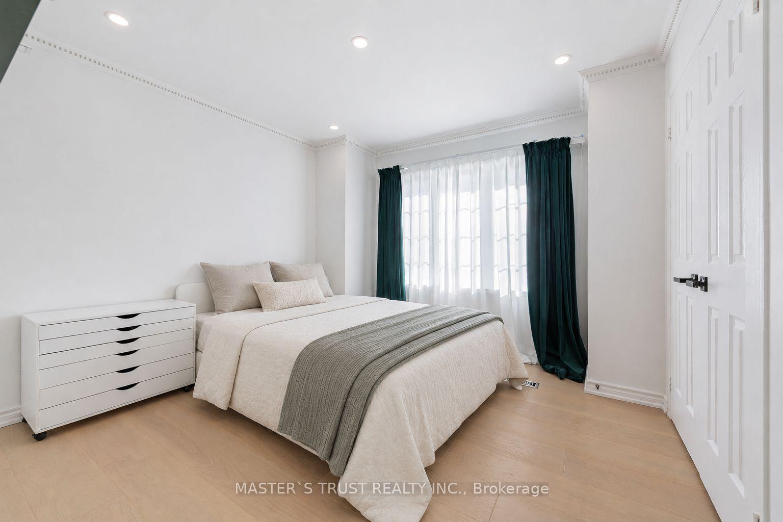 Photo 27 of 8572 Martin Grove Road, Vaughan, West Woodbridge — HOMEH