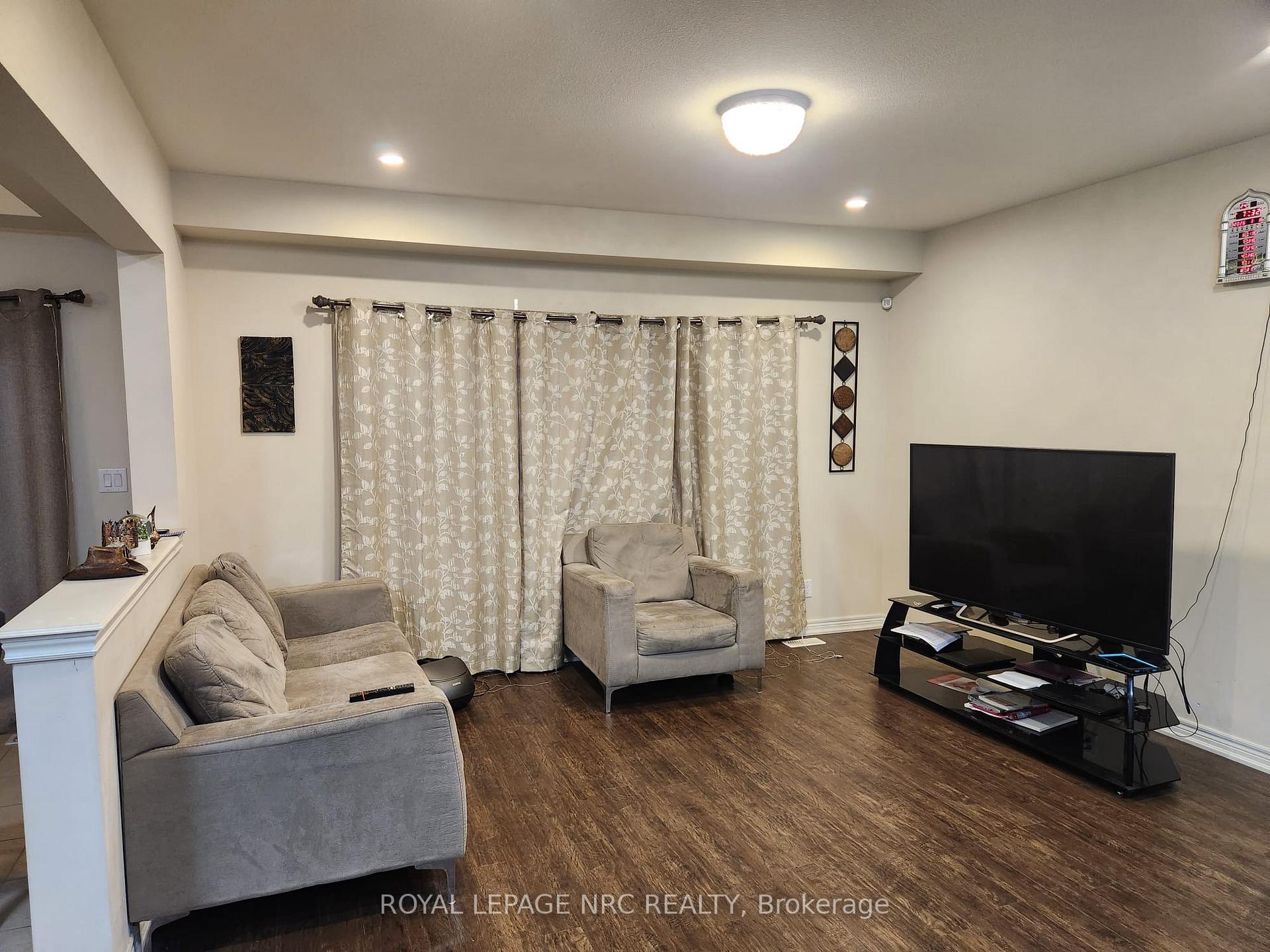 Photo 8 of 40 Elderberry Road, Thorold, Confederation Heights — HOMEH
