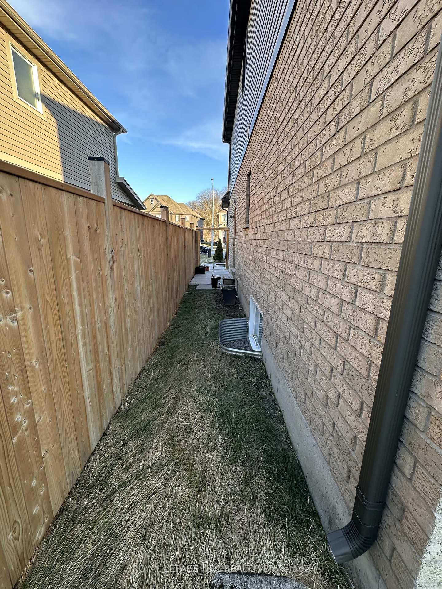 Photo 14 of 40 Elderberry Road, Thorold, Confederation Heights — HOMEH