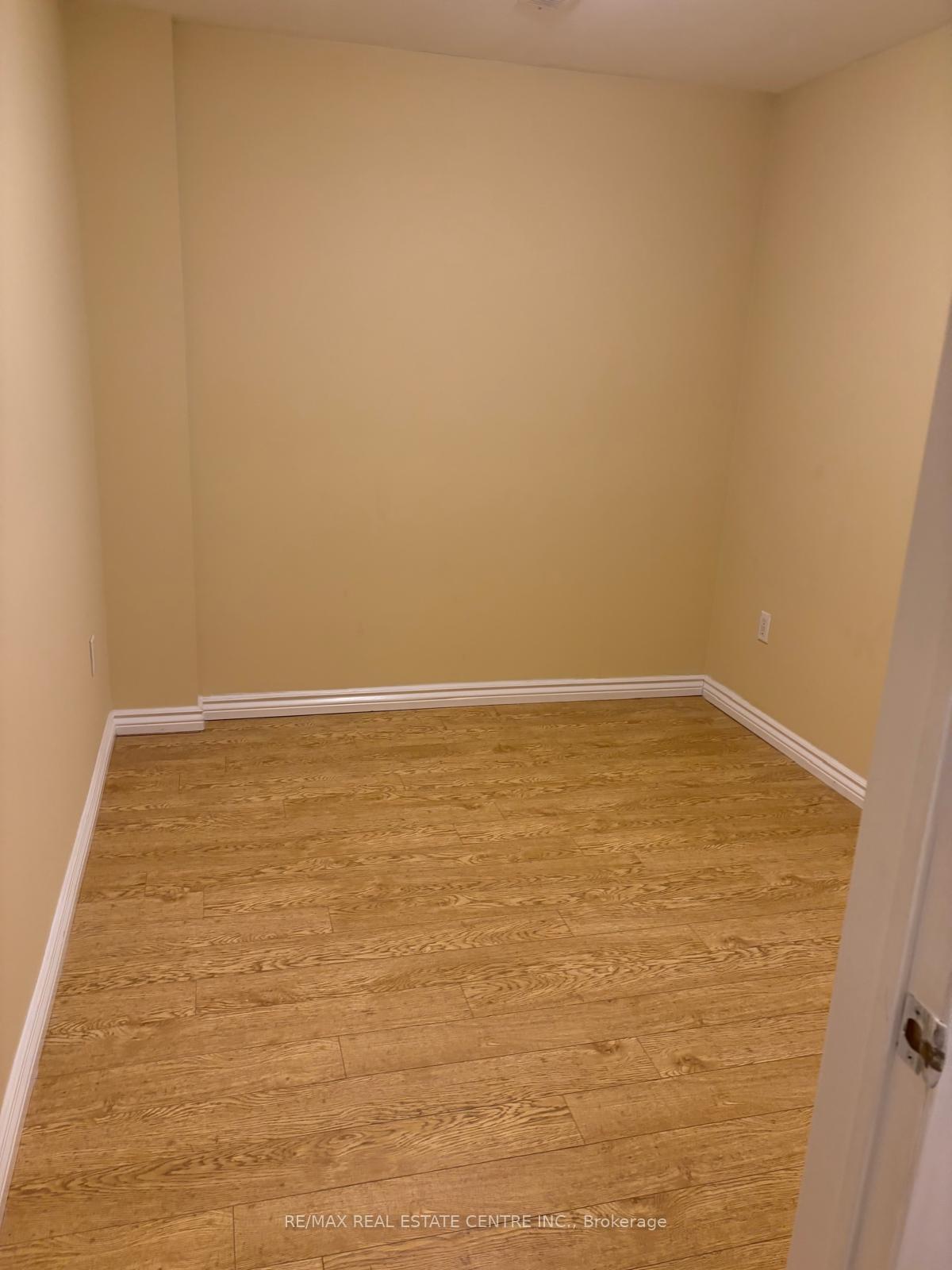 Photo 8 of Unit Bsmt, 21 Fahey Drive, Brampton, Bram West — HOMEH