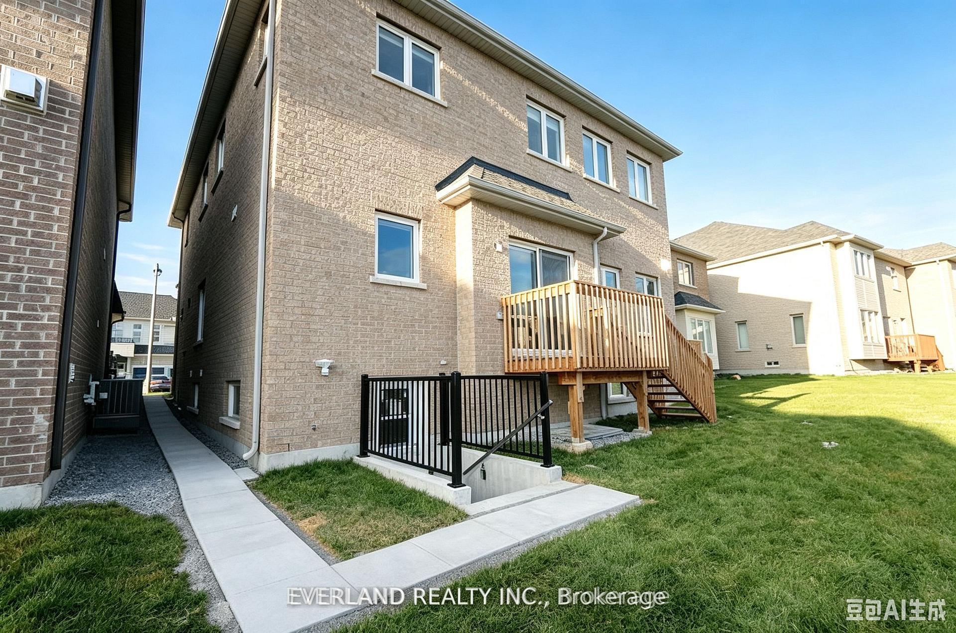 Photo 18 of 21 Kenneth Ross Bend, East Gwillimbury, Sharon — HOMEH