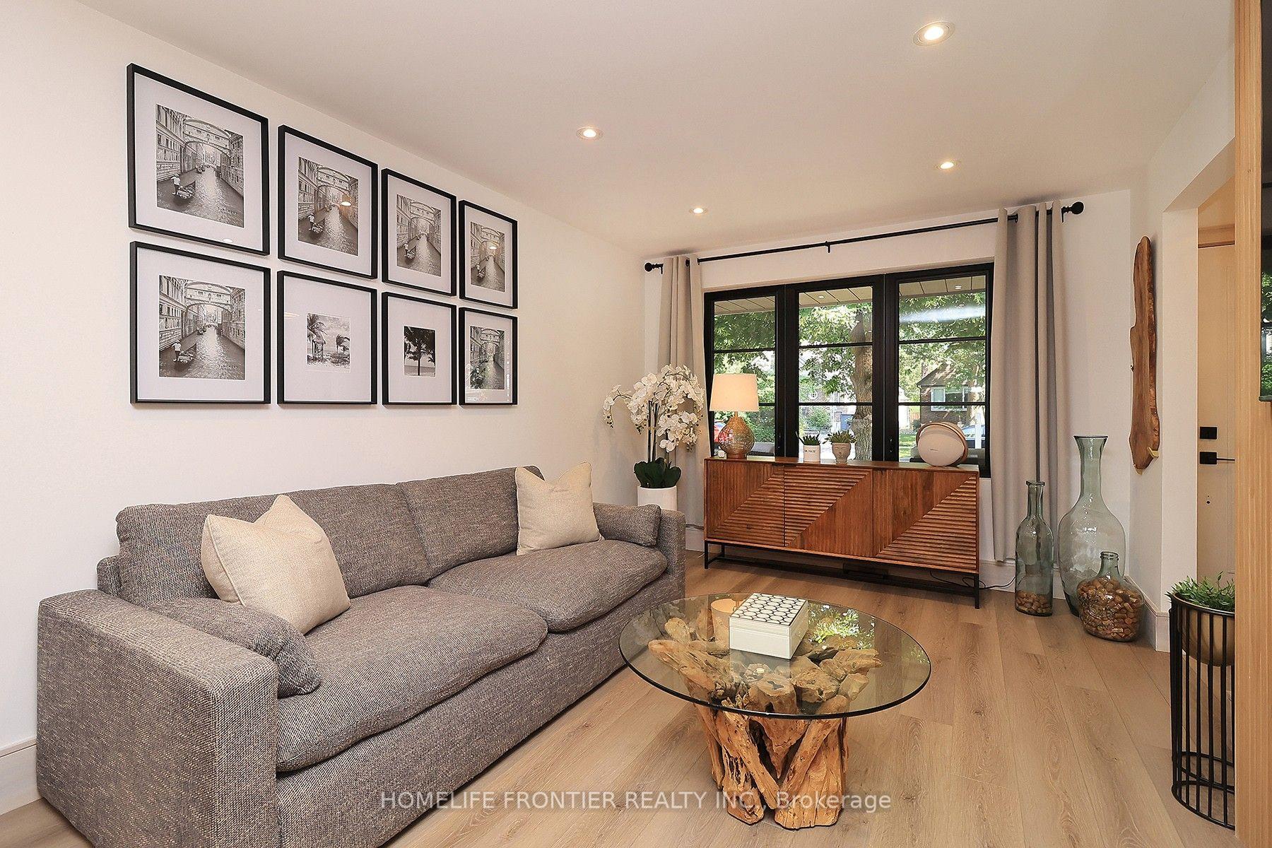 Photo 12 of 23 Whaley Drive, Etobicoke, Alderwood — HOMEH