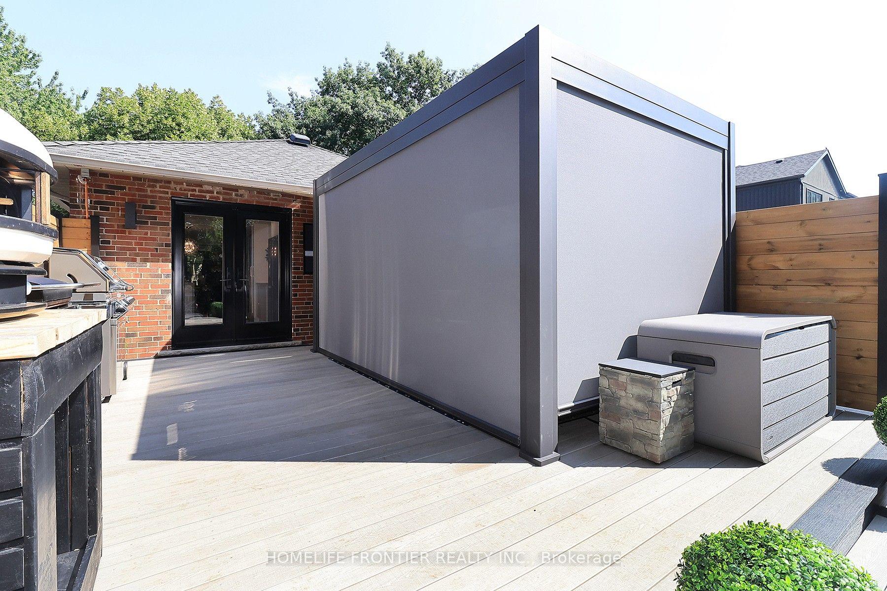 Photo 25 of 23 Whaley Drive, Etobicoke, Alderwood — HOMEH