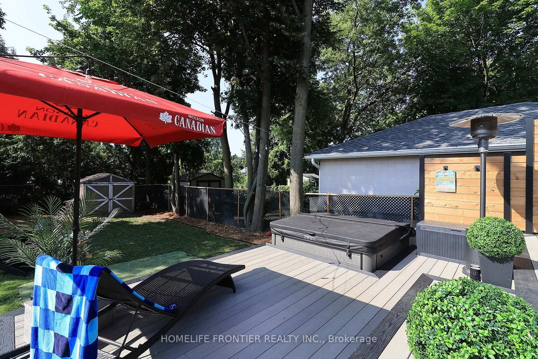 Photo 30 of 23 Whaley Drive, Etobicoke, Alderwood — HOMEH