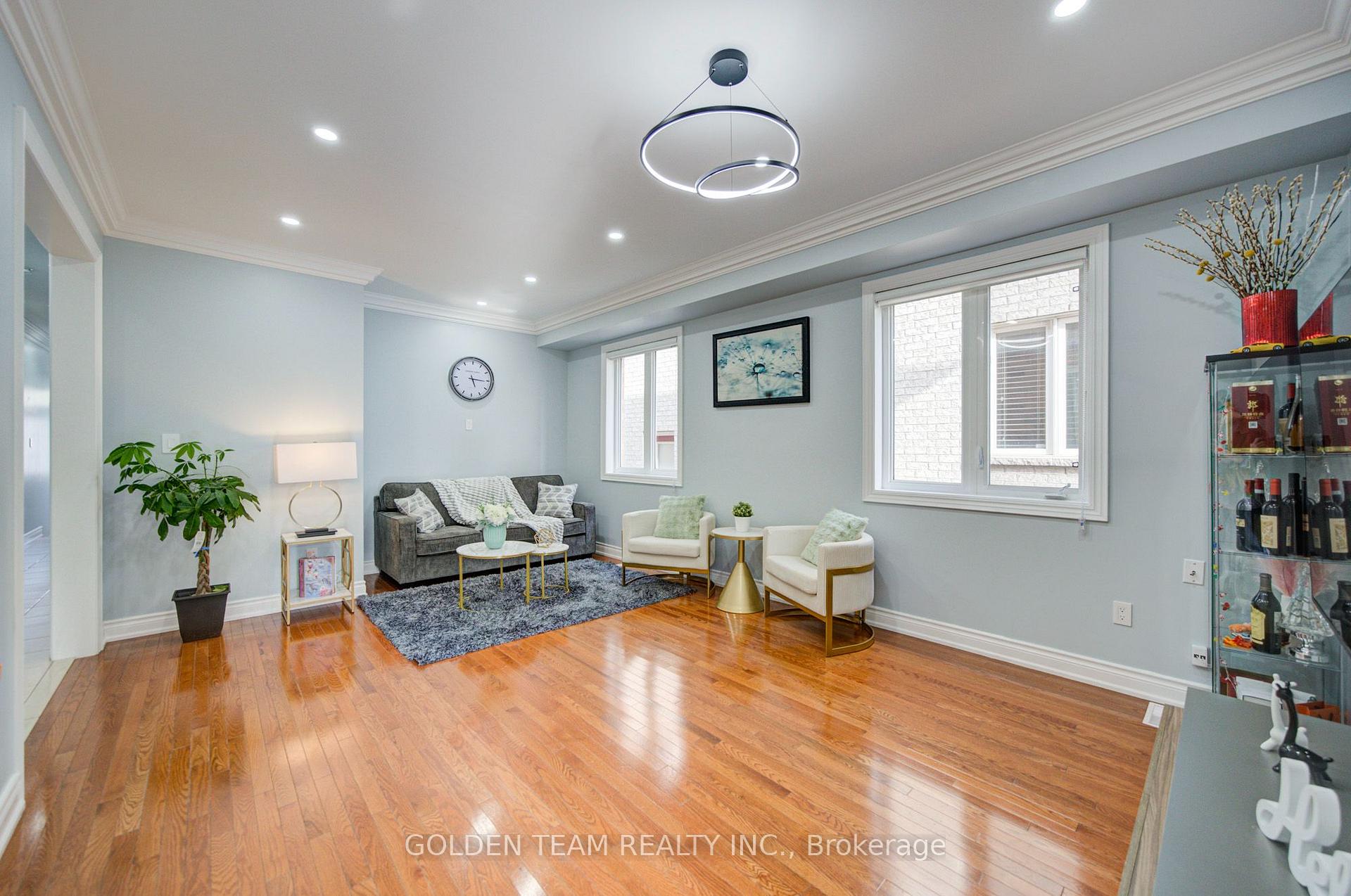 Photo 6 of 22 Lahore Crescent, Markham, Cedarwood — HOMEH