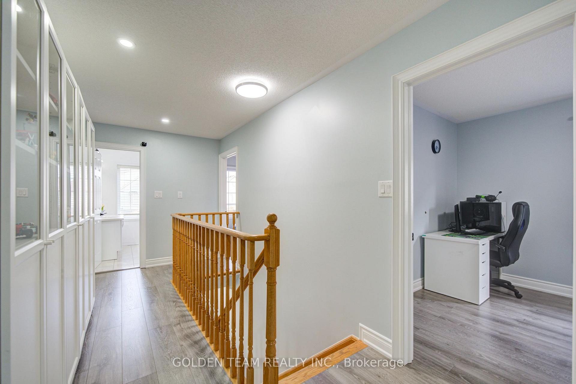 Photo 13 of 22 Lahore Crescent, Markham, Cedarwood — HOMEH