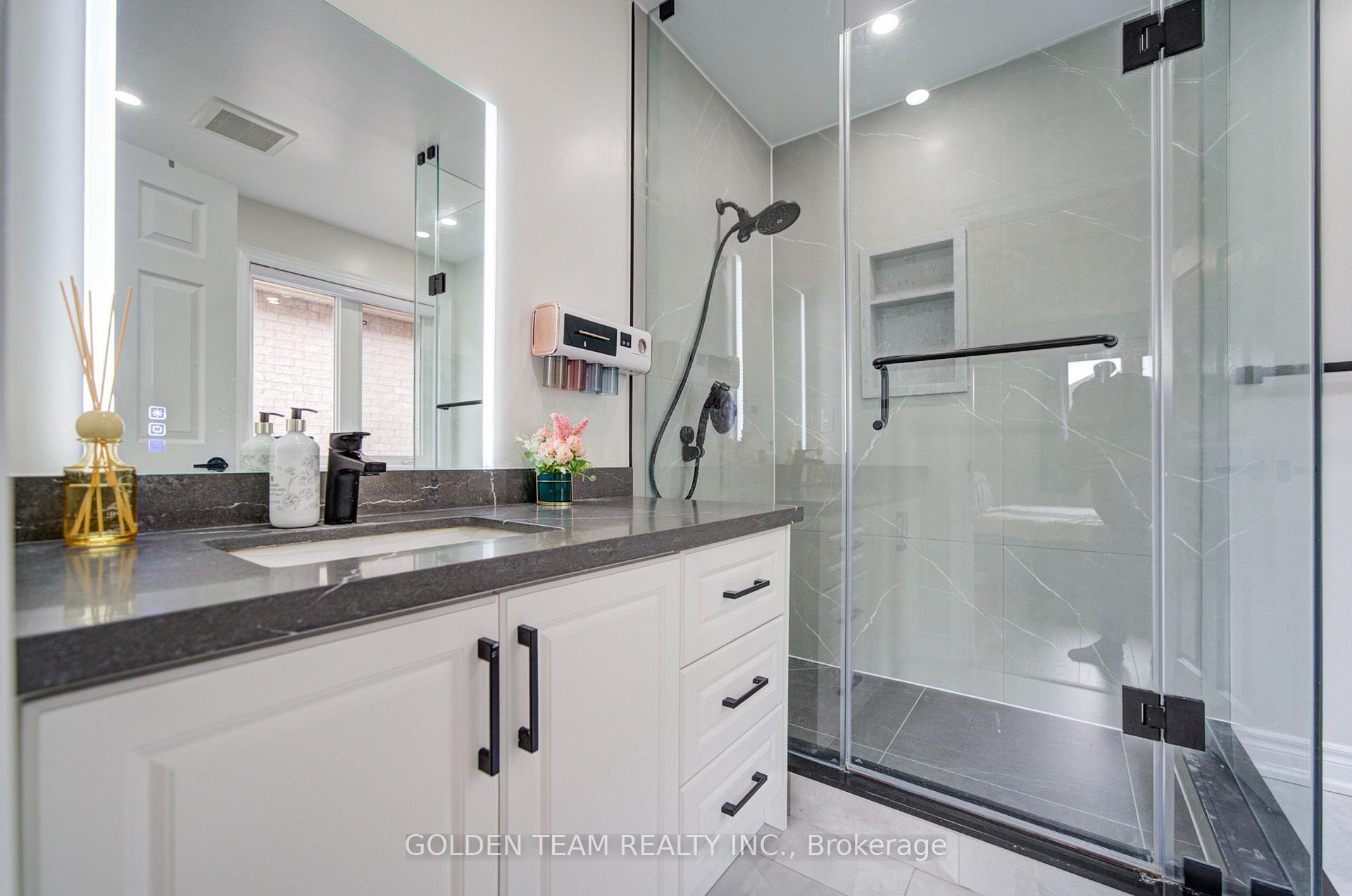 Photo 25 of 22 Lahore Crescent, Markham, Cedarwood — HOMEH