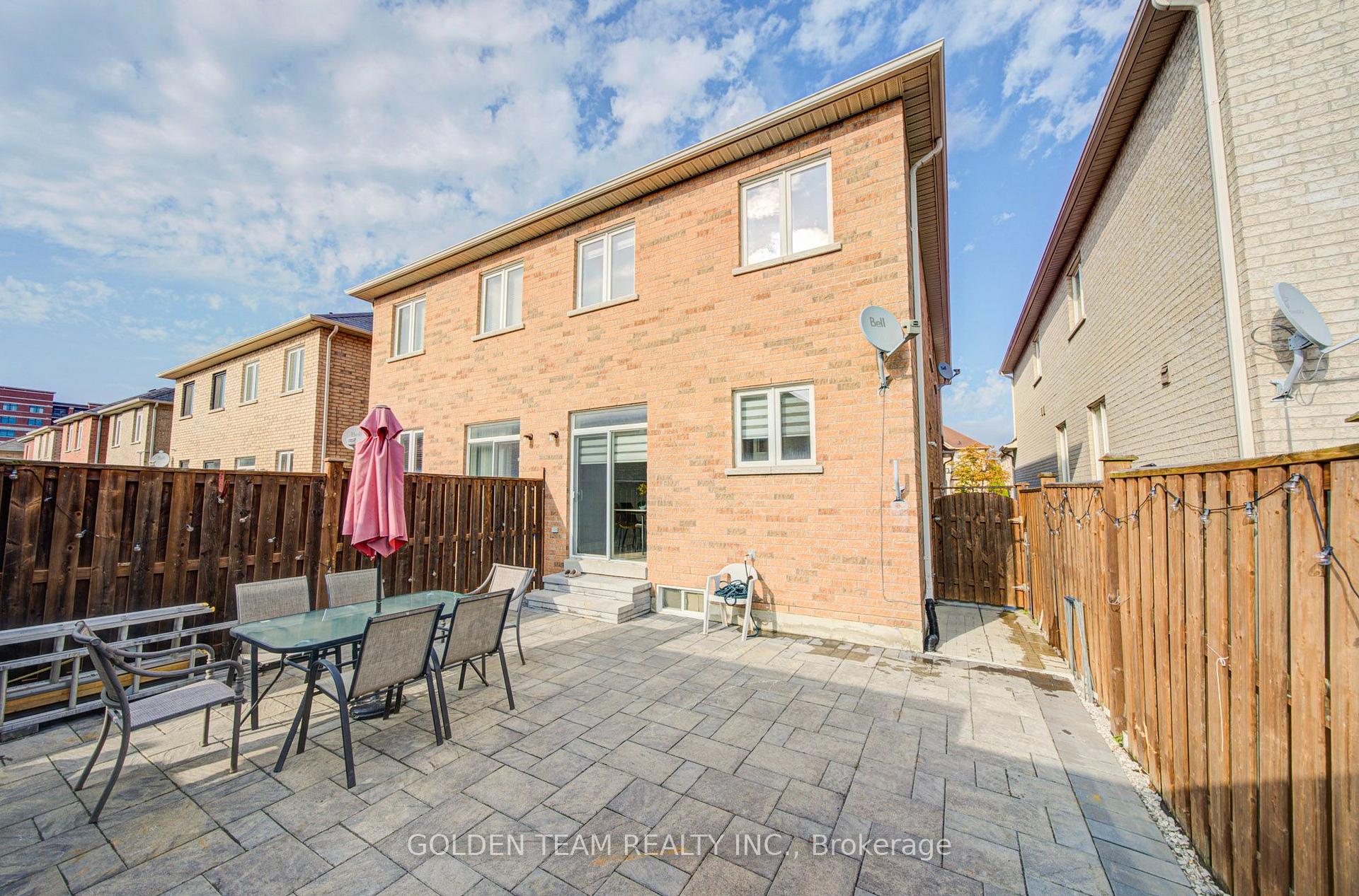 Photo 38 of 22 Lahore Crescent, Markham, Cedarwood — HOMEH