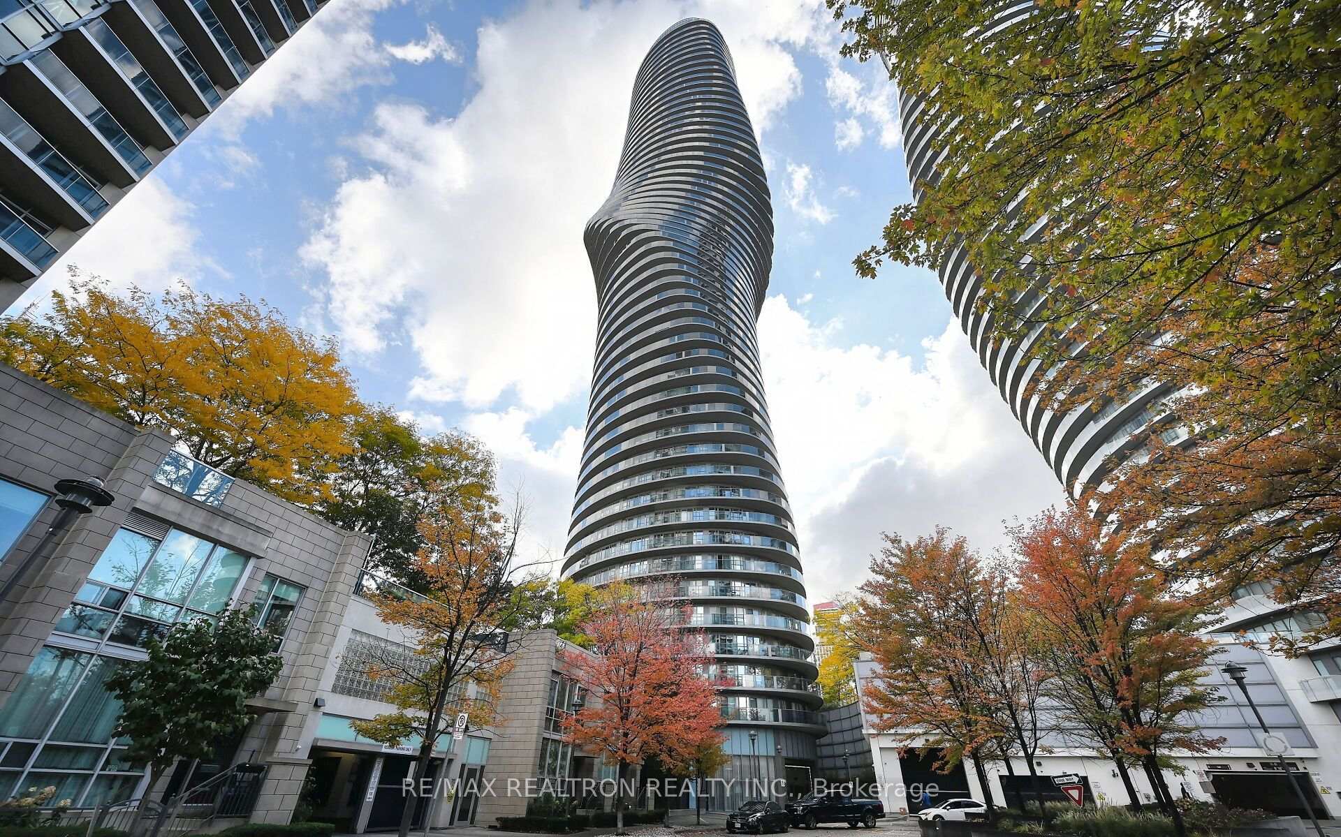 Photo 3 of Unit 1502, 60 Absolute Avenue, Mississauga, City Centre — HOMEH