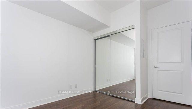 Photo 8 of Unit 1502, 60 Absolute Avenue, Mississauga, City Centre — HOMEH