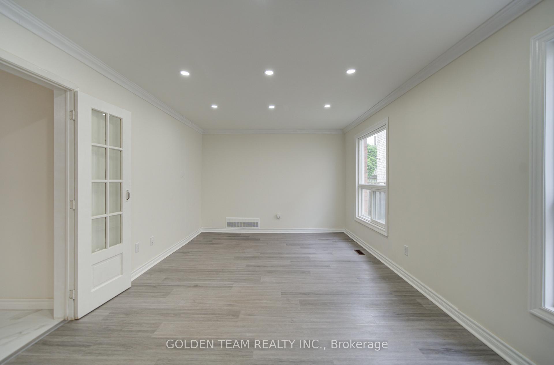 Photo 7 of 77 Miles Farm Road, Markham, Middlefield — HOMEH
