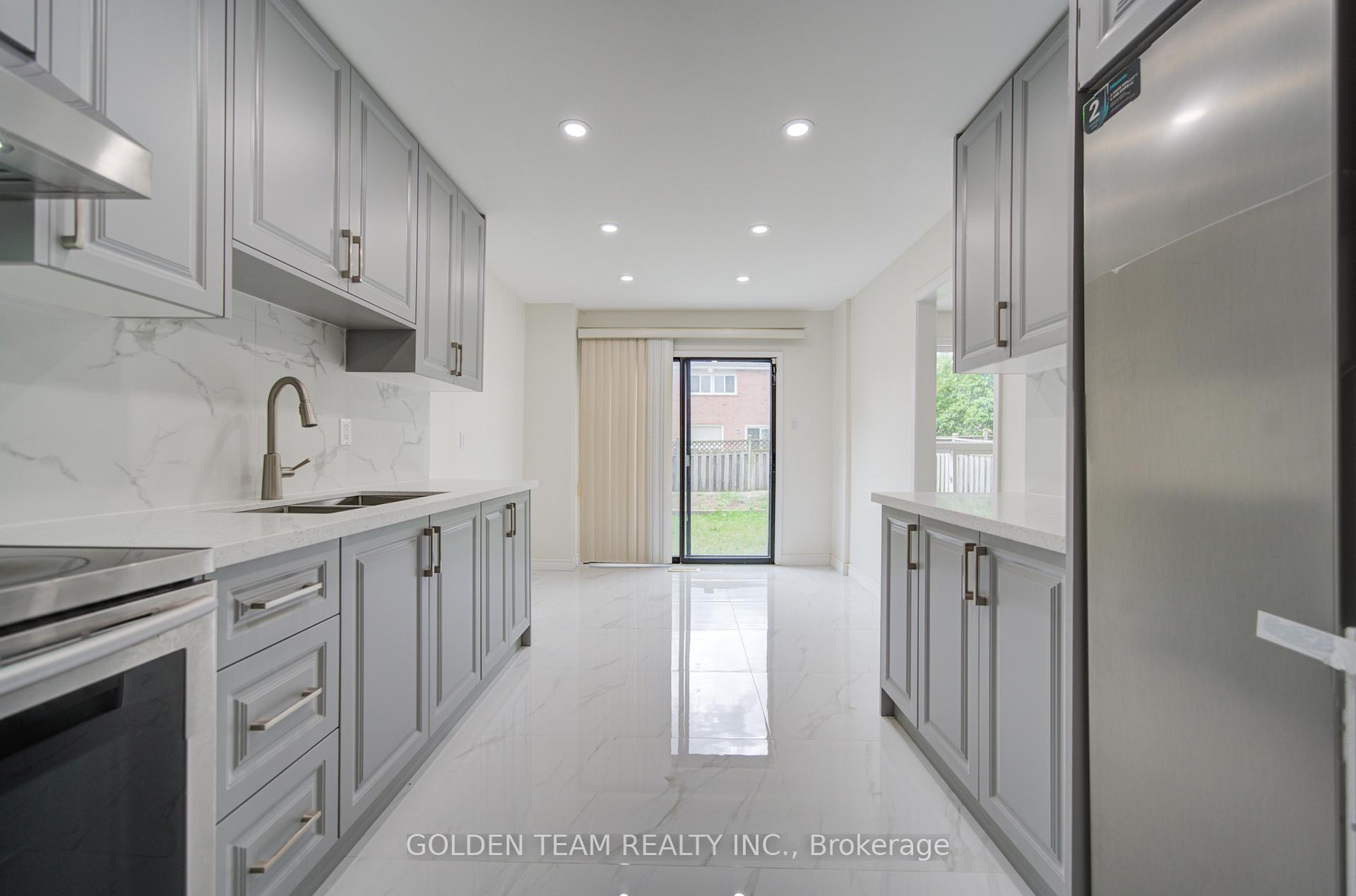 Photo 10 of 77 Miles Farm Road, Markham, Middlefield — HOMEH