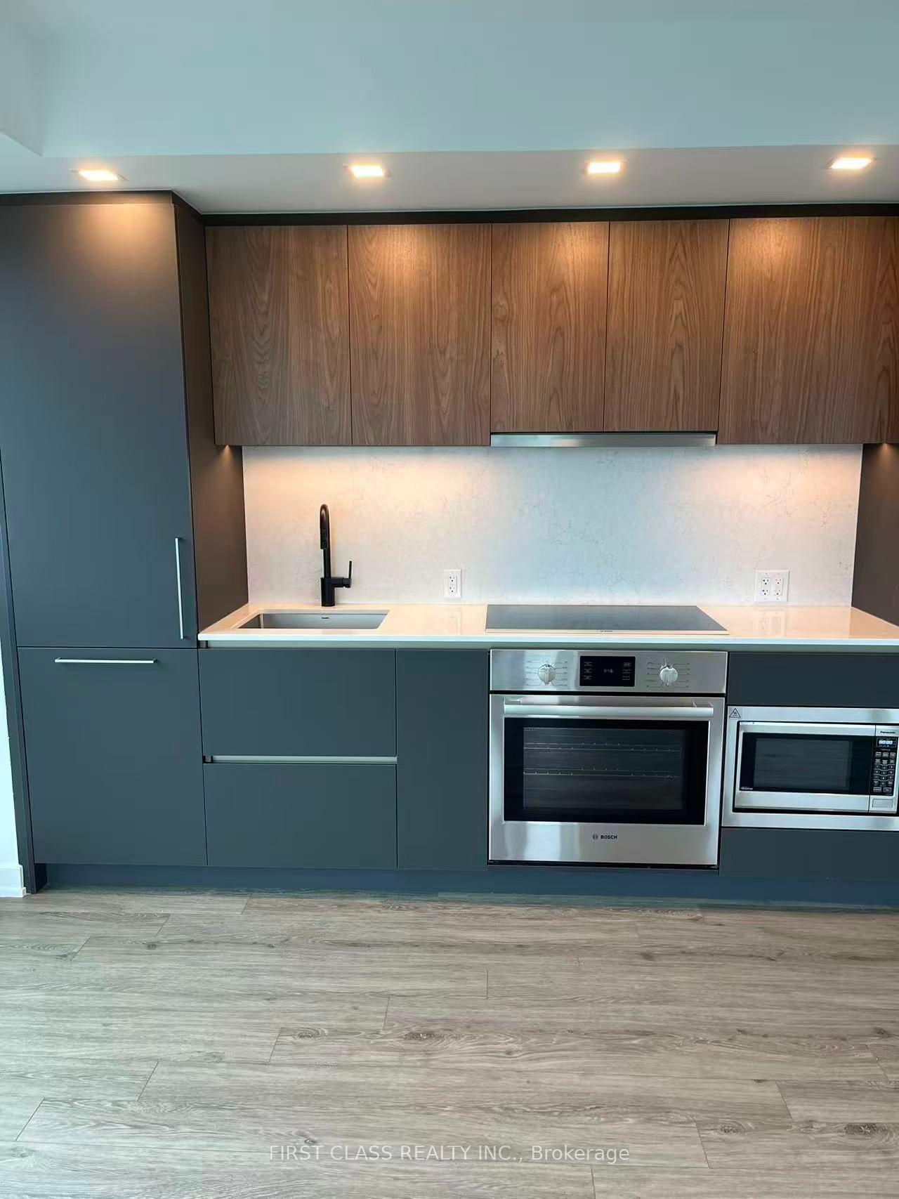 Photo 5 of Unit 3407, 609 Sherbourne Street, Toronto, North St. James Town — HOMEH