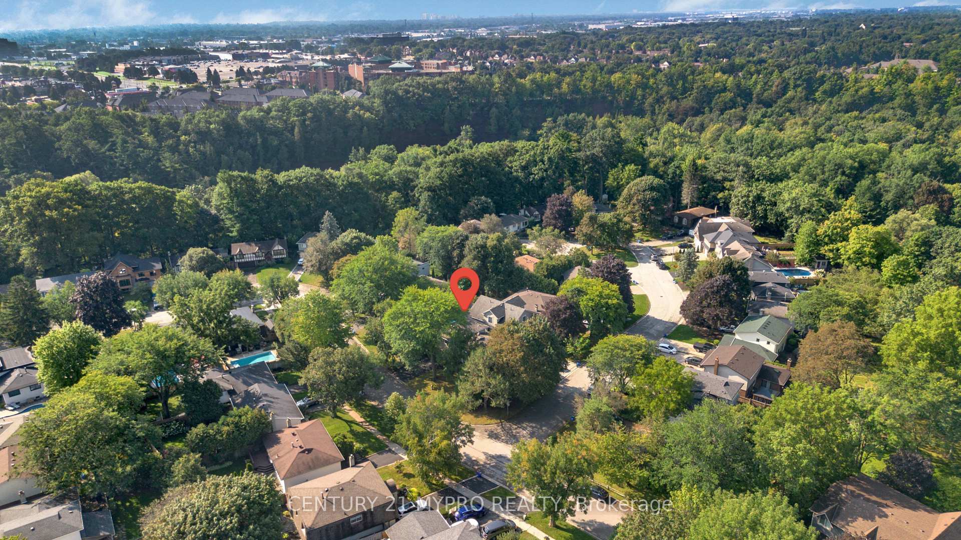 Photo 4 of 1242 Richards Crescent, Oakville, College Park — HOMEH