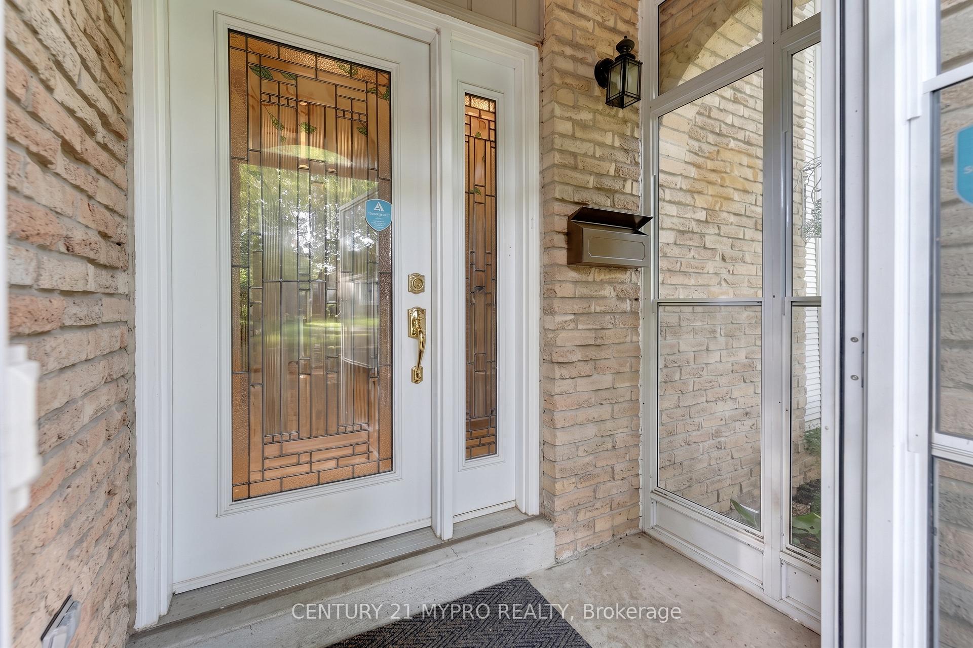 Photo 7 of 1242 Richards Crescent, Oakville, College Park — HOMEH