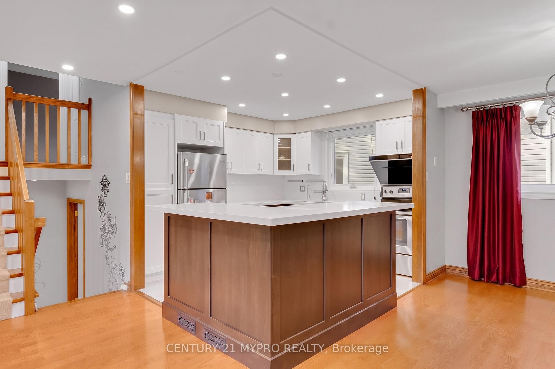 Photo 19 of 1242 Richards Crescent, Oakville, College Park — HOMEH