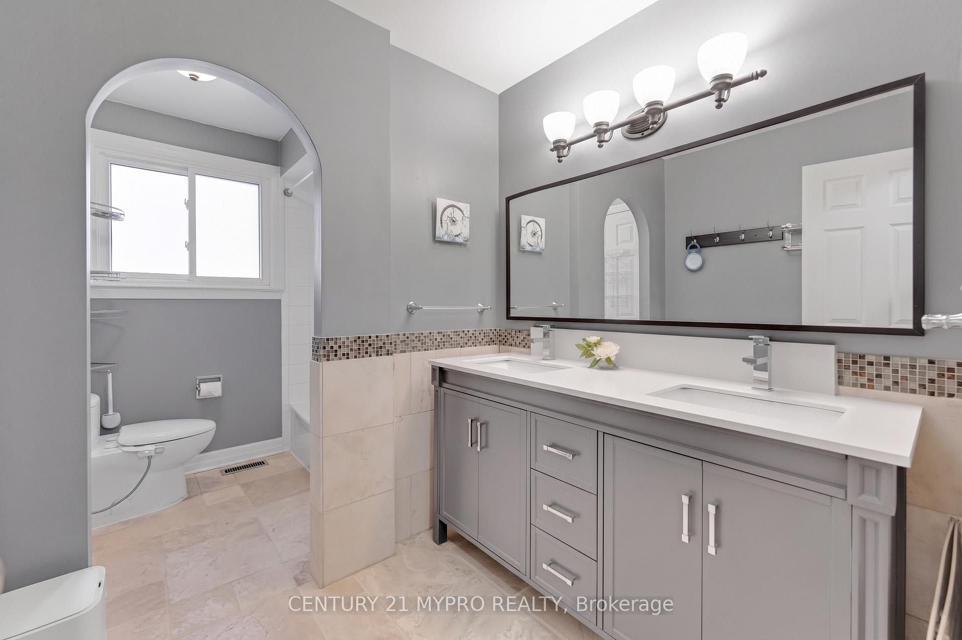 Photo 28 of 1242 Richards Crescent, Oakville, College Park — HOMEH