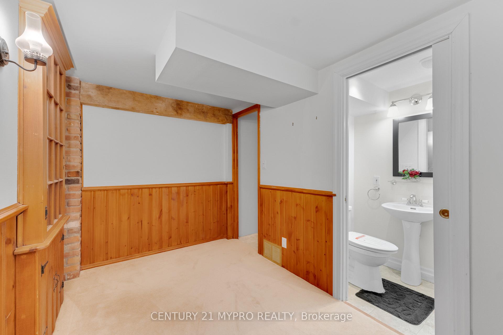 Photo 31 of 1242 Richards Crescent, Oakville, College Park — HOMEH