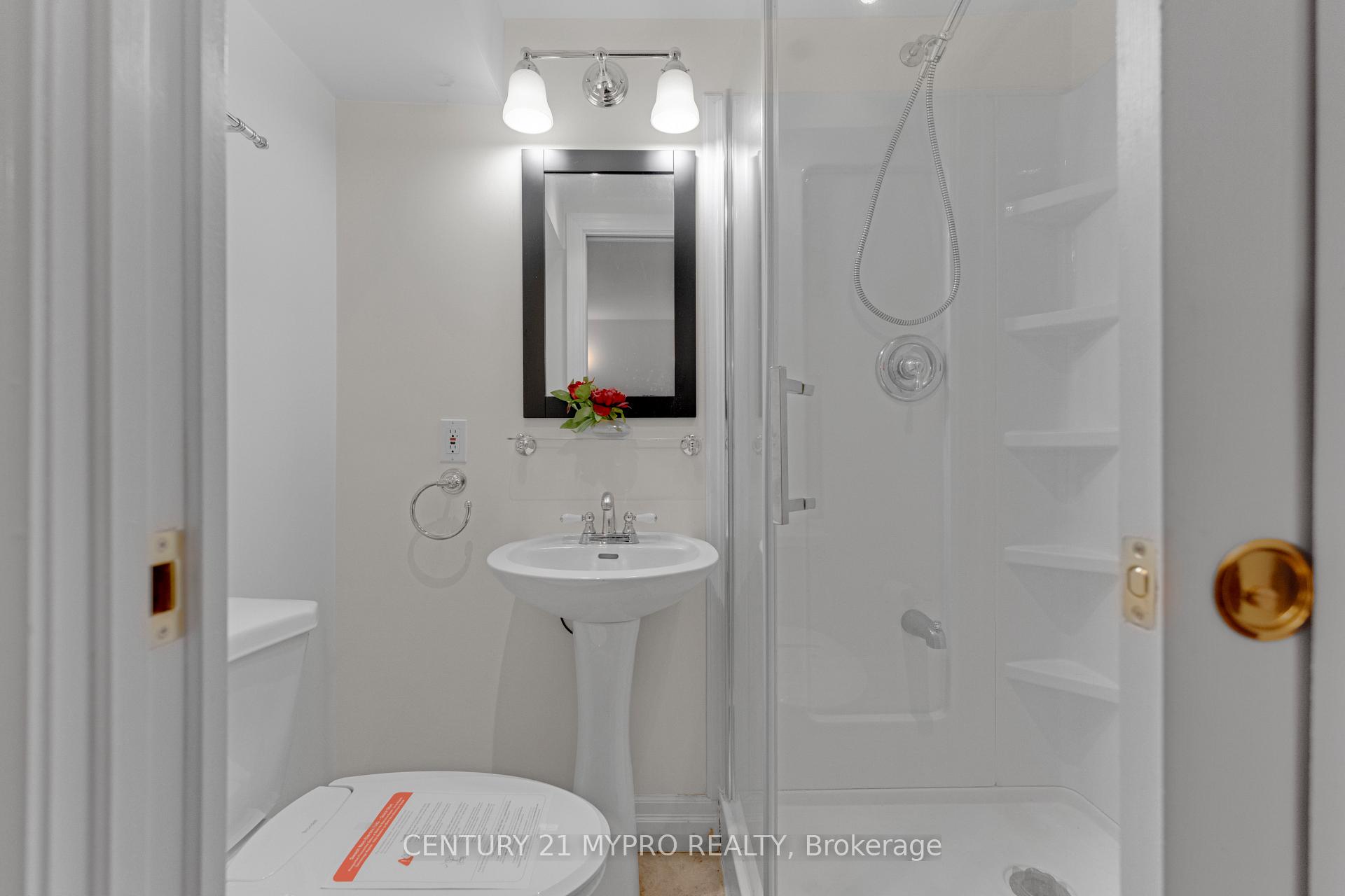 Photo 32 of 1242 Richards Crescent, Oakville, College Park — HOMEH