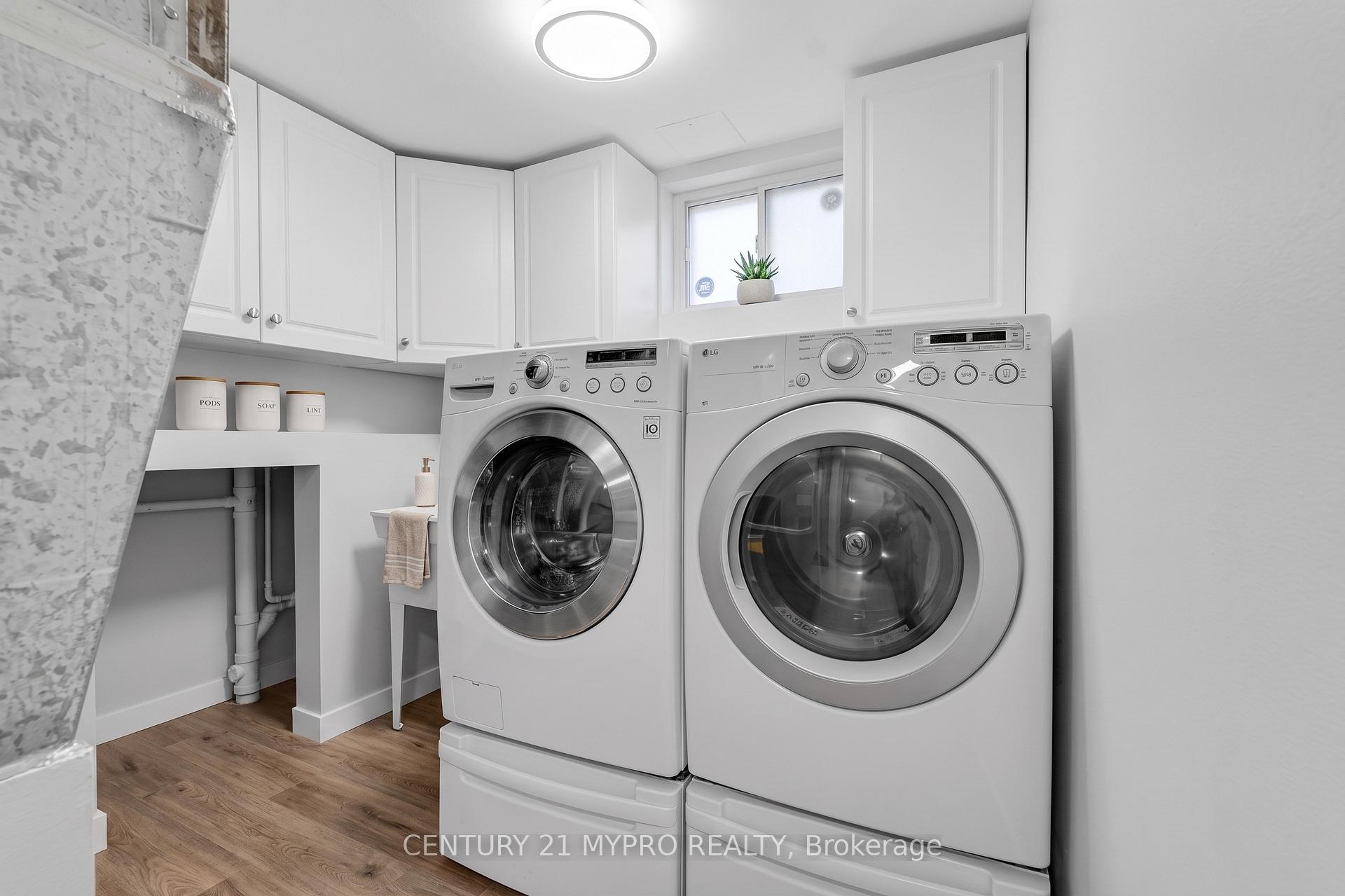 Photo 33 of 1242 Richards Crescent, Oakville, College Park — HOMEH