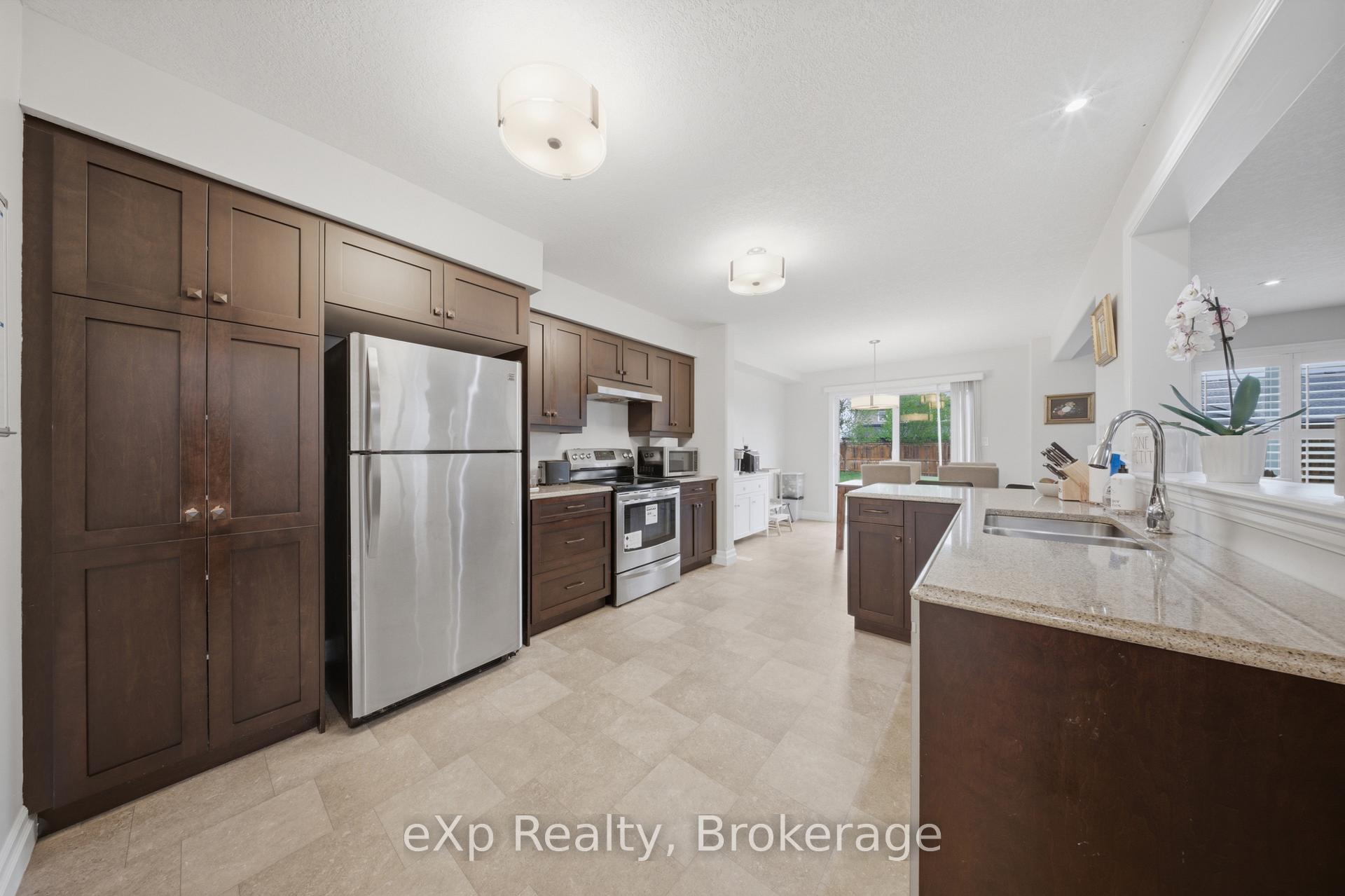 Photo 8 of 300 Hutton Street E, North Perth, Listowel — HOMEH